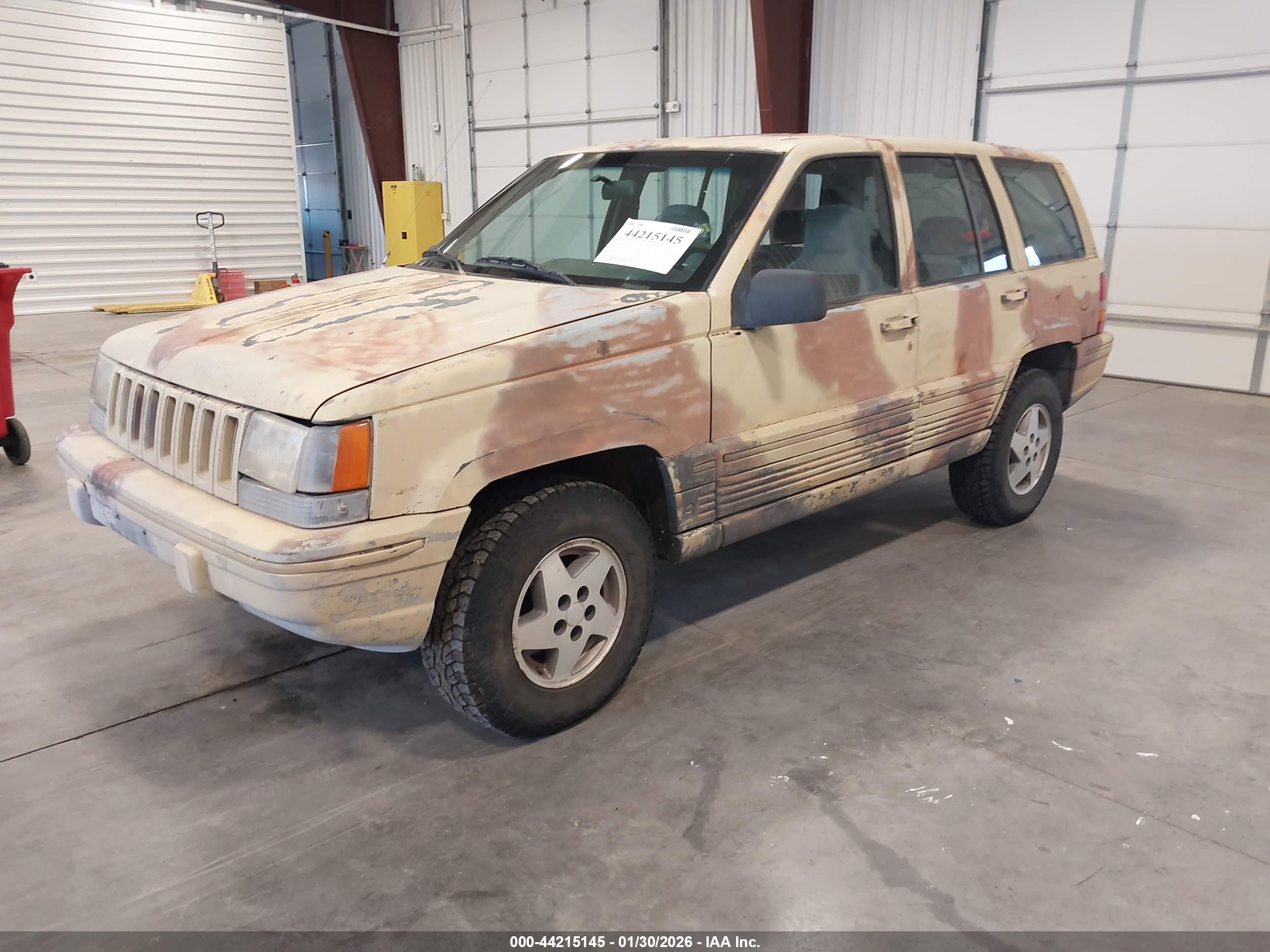 JEEP GRAND image 2
