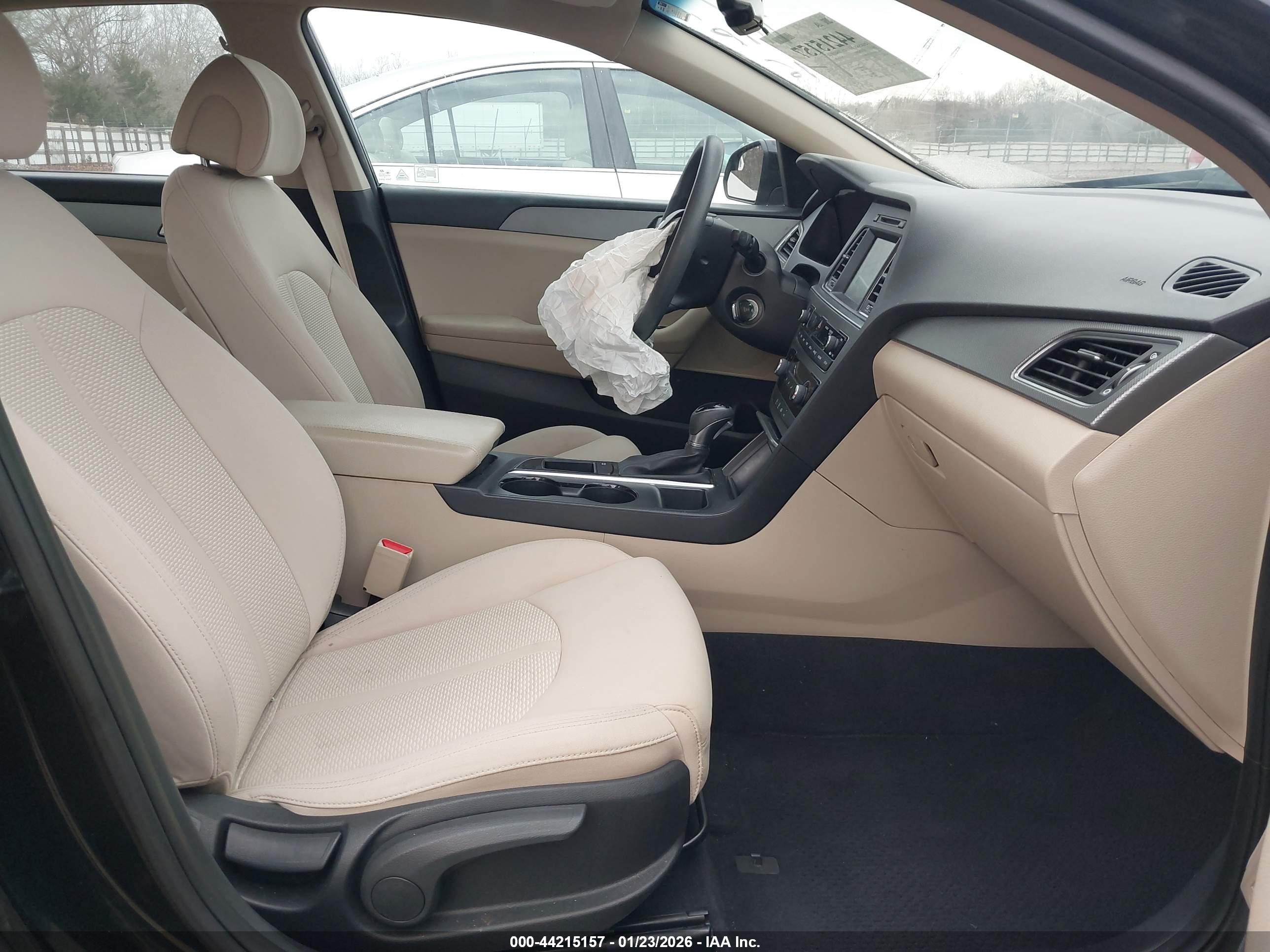 HYUNDAI SONATA image 5