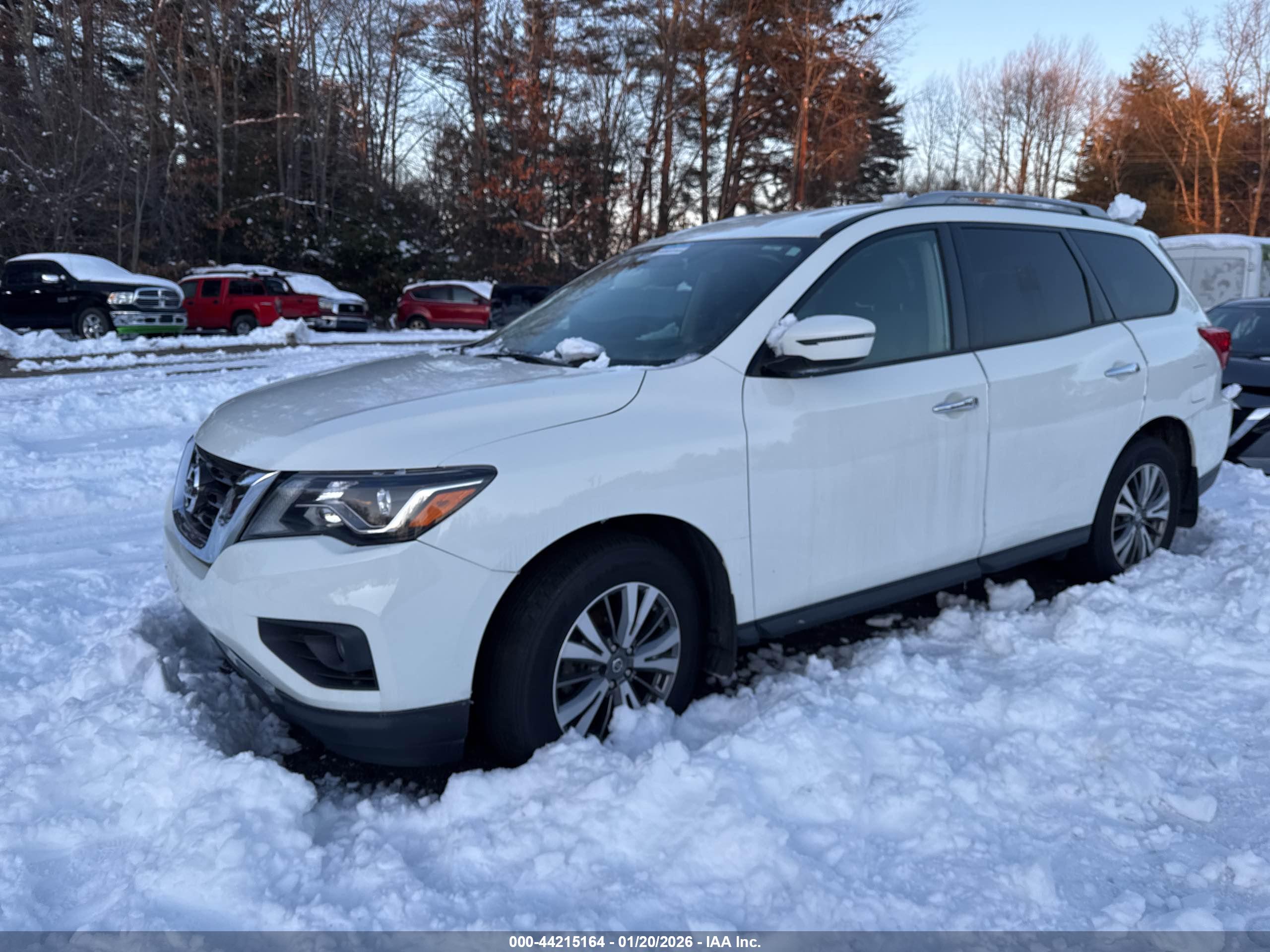 NISSAN PATHFINDER image 2