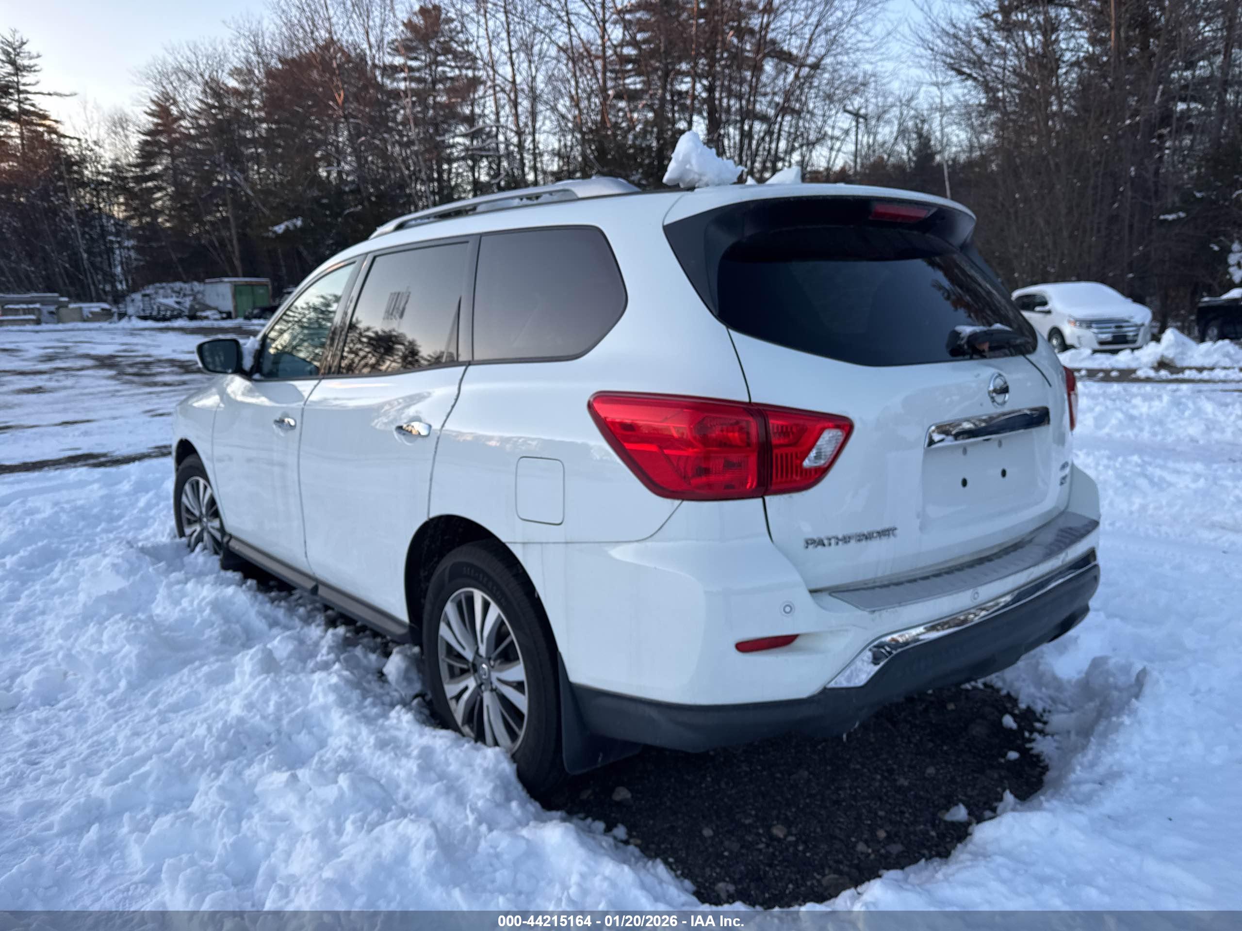 NISSAN PATHFINDER image 3