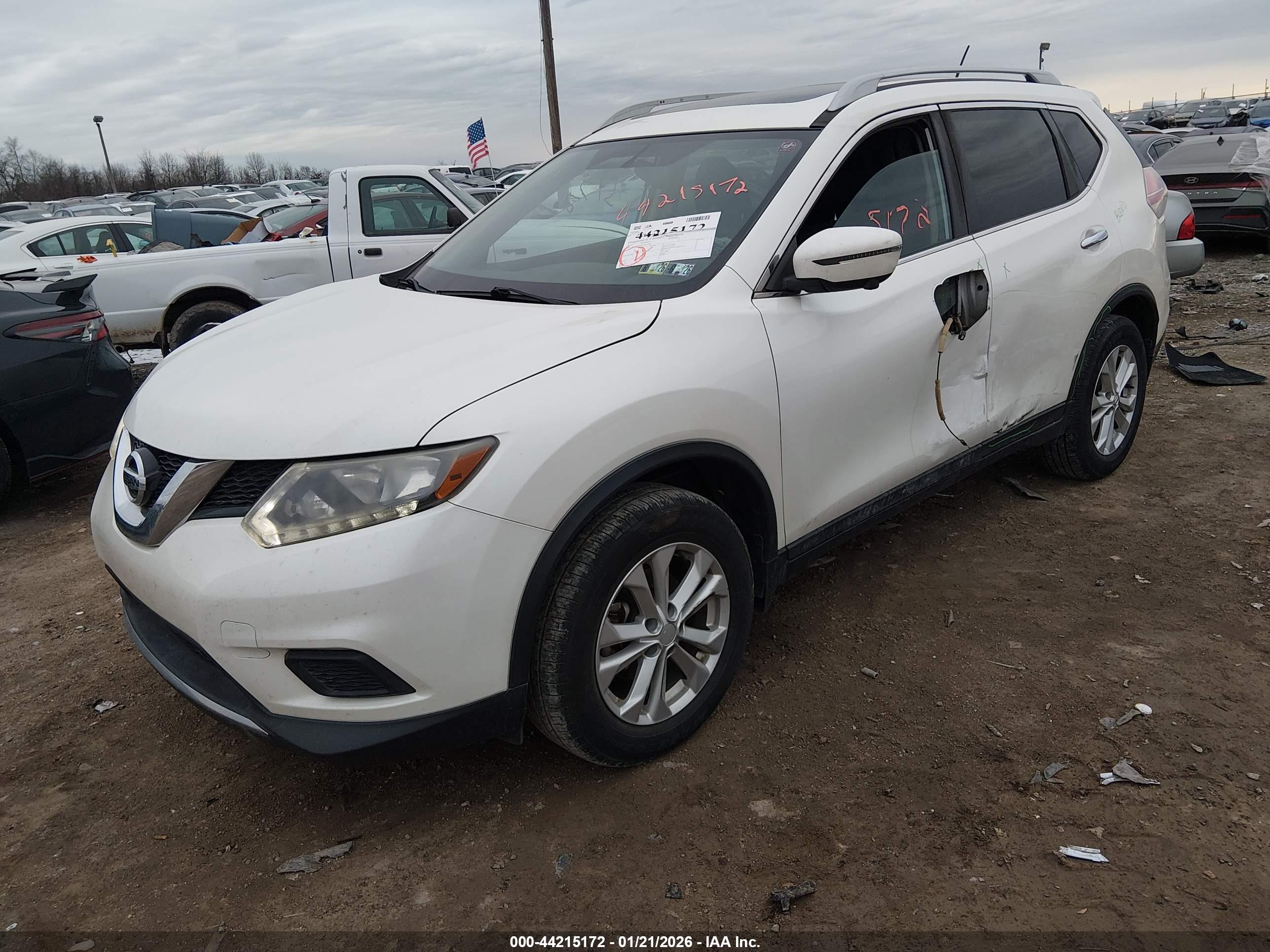 NISSAN ROGUE image 2