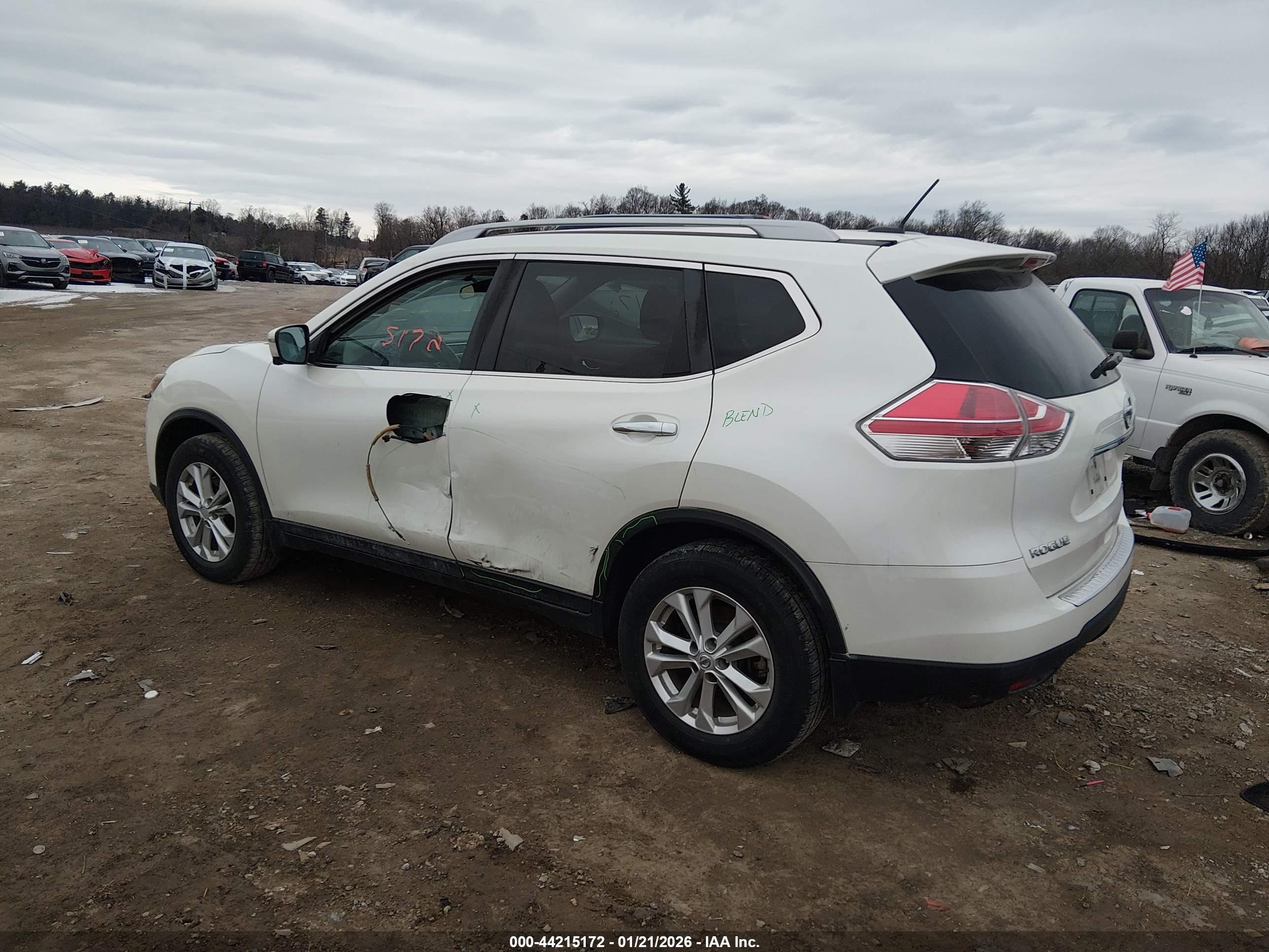 NISSAN ROGUE image 3
