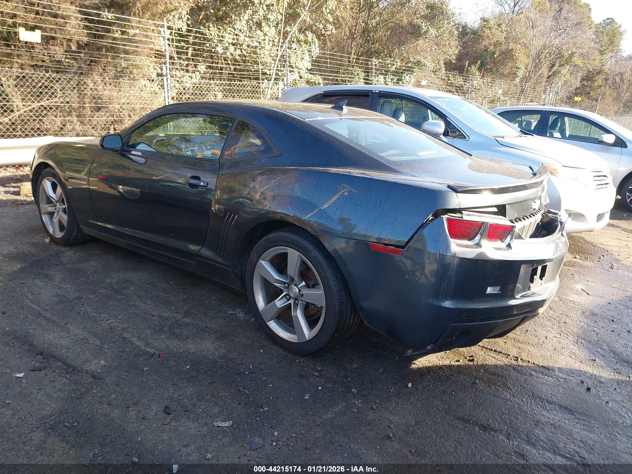 CHEVROLET CAMARO image 3