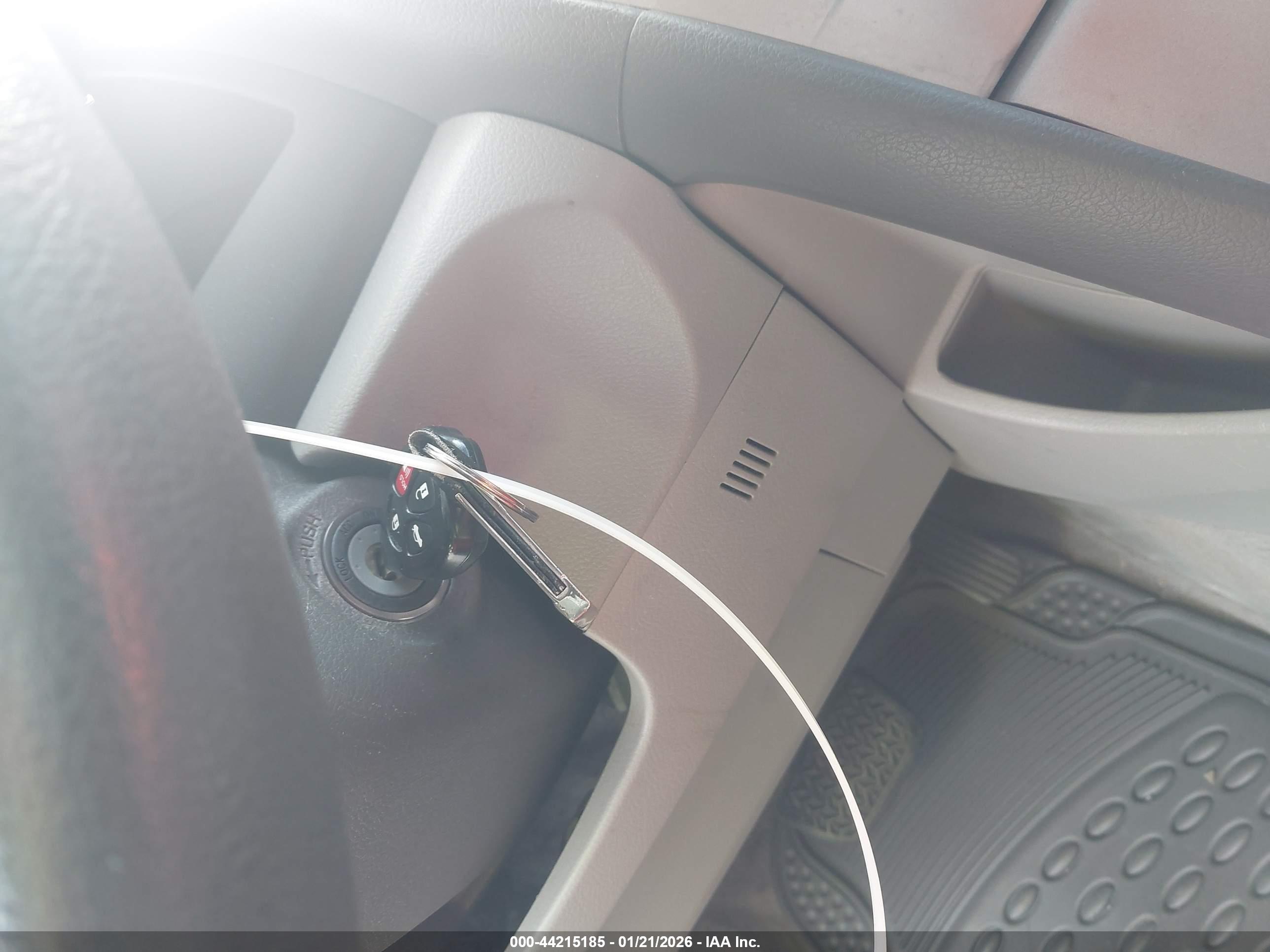 TOYOTA CAMRY image 11