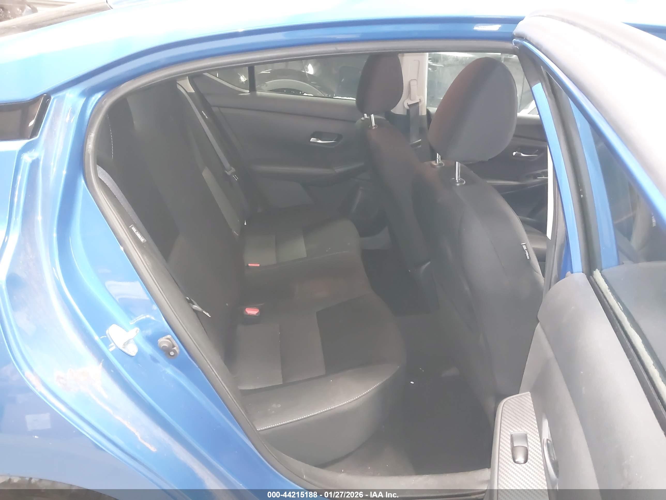 NISSAN SENTRA image 8