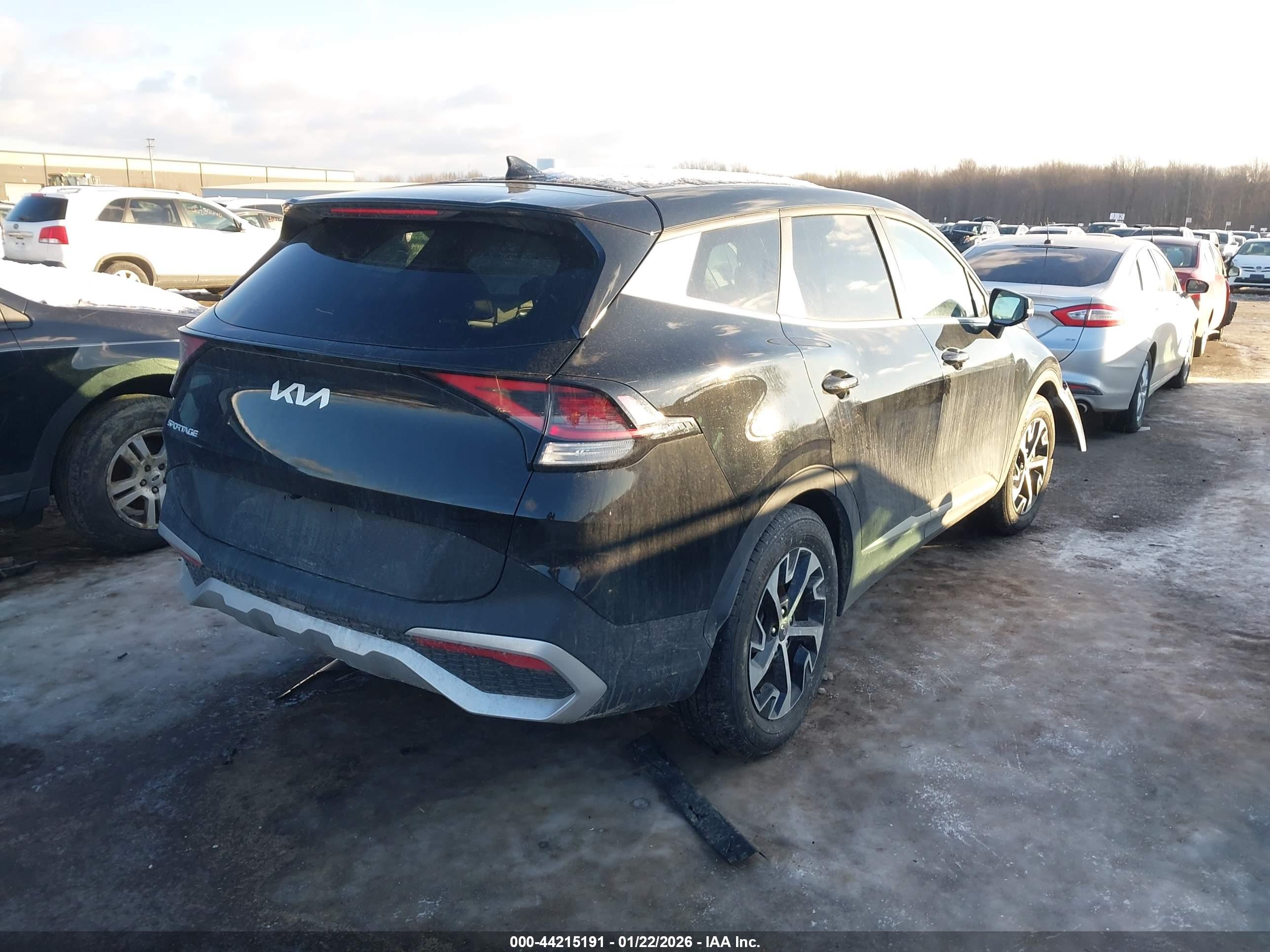 KIA SPORTAGE image 4