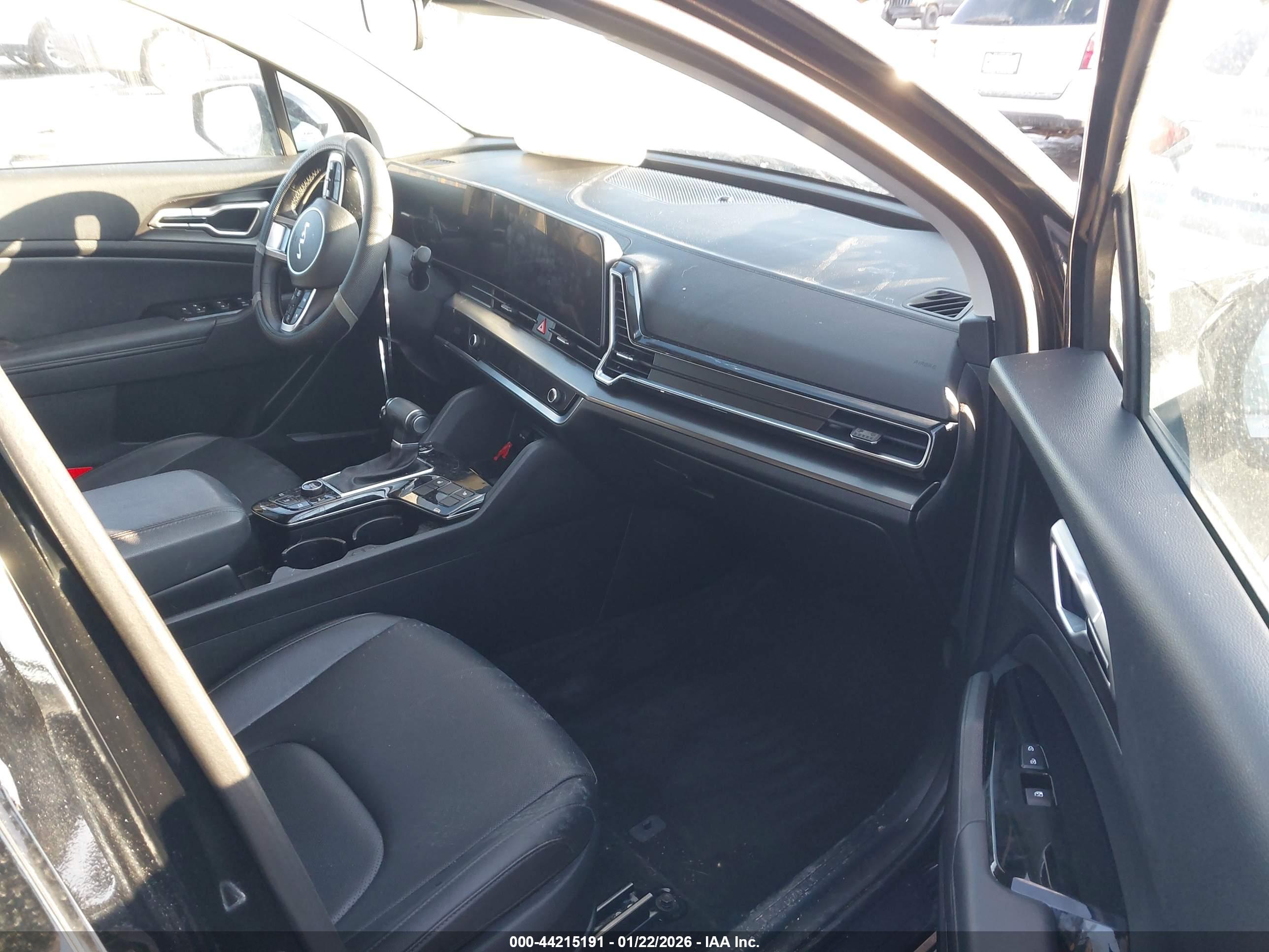 KIA SPORTAGE image 5