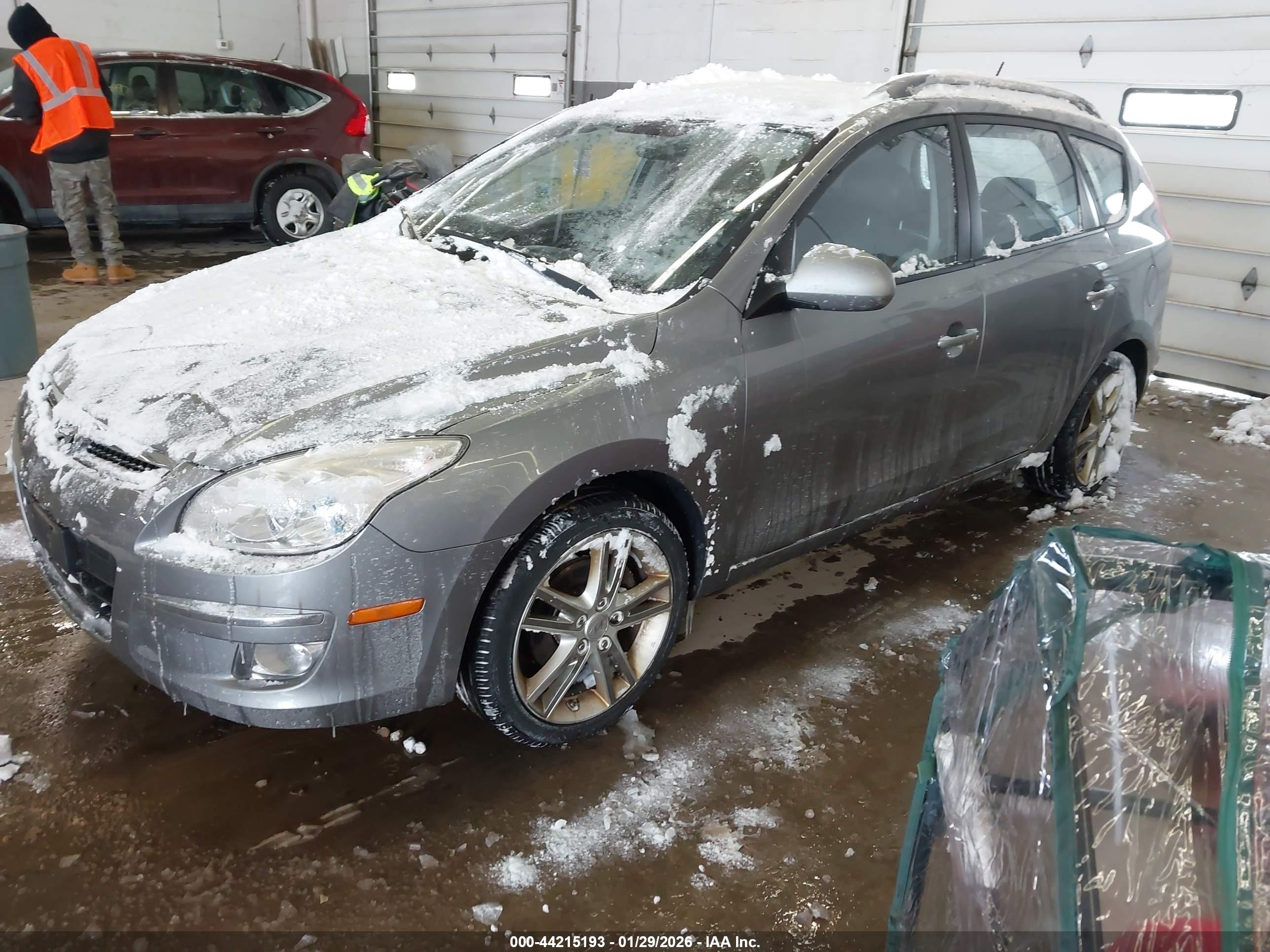 HYUNDAI ELANTRA image 2