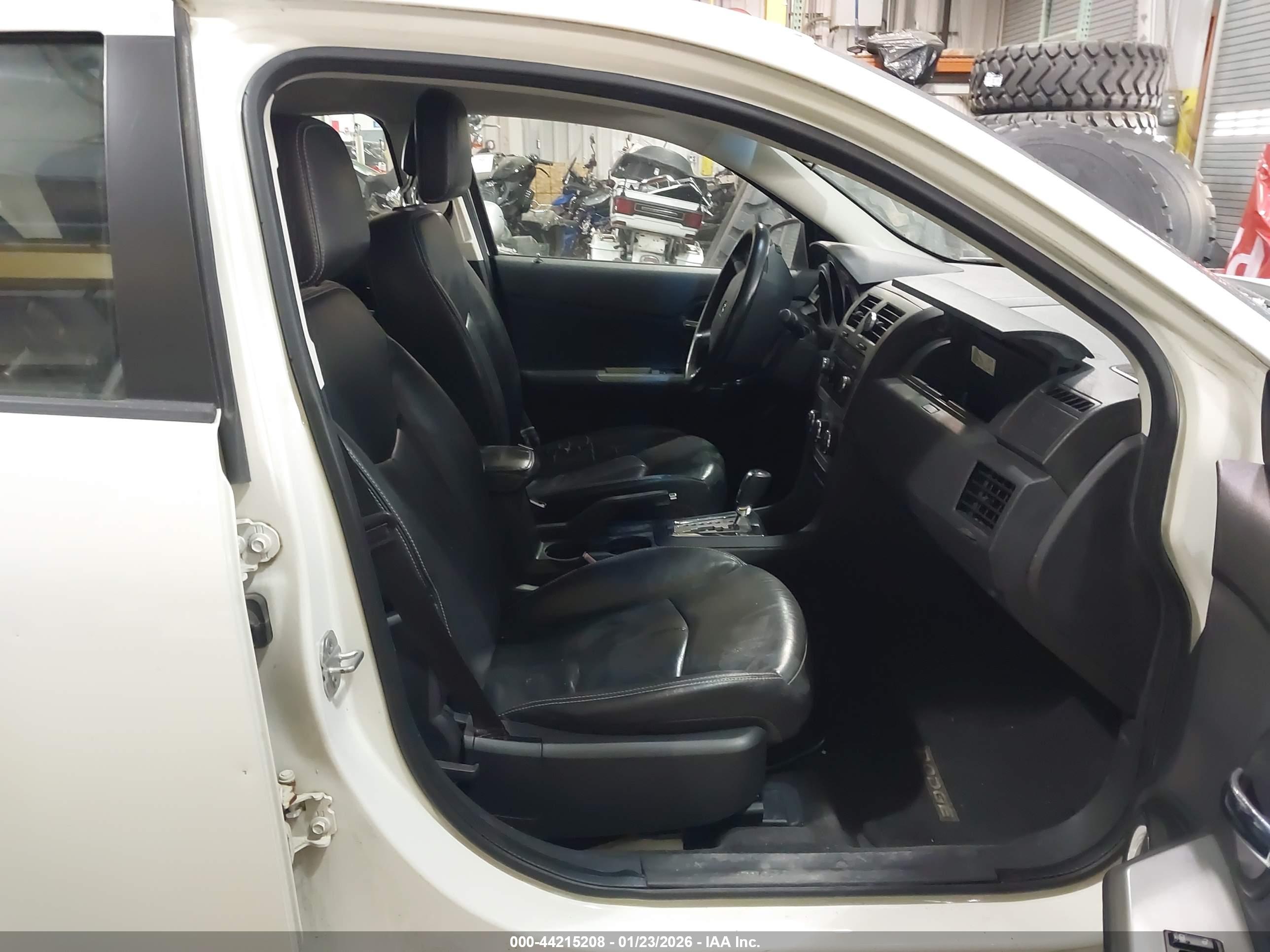 DODGE AVENGER image 5