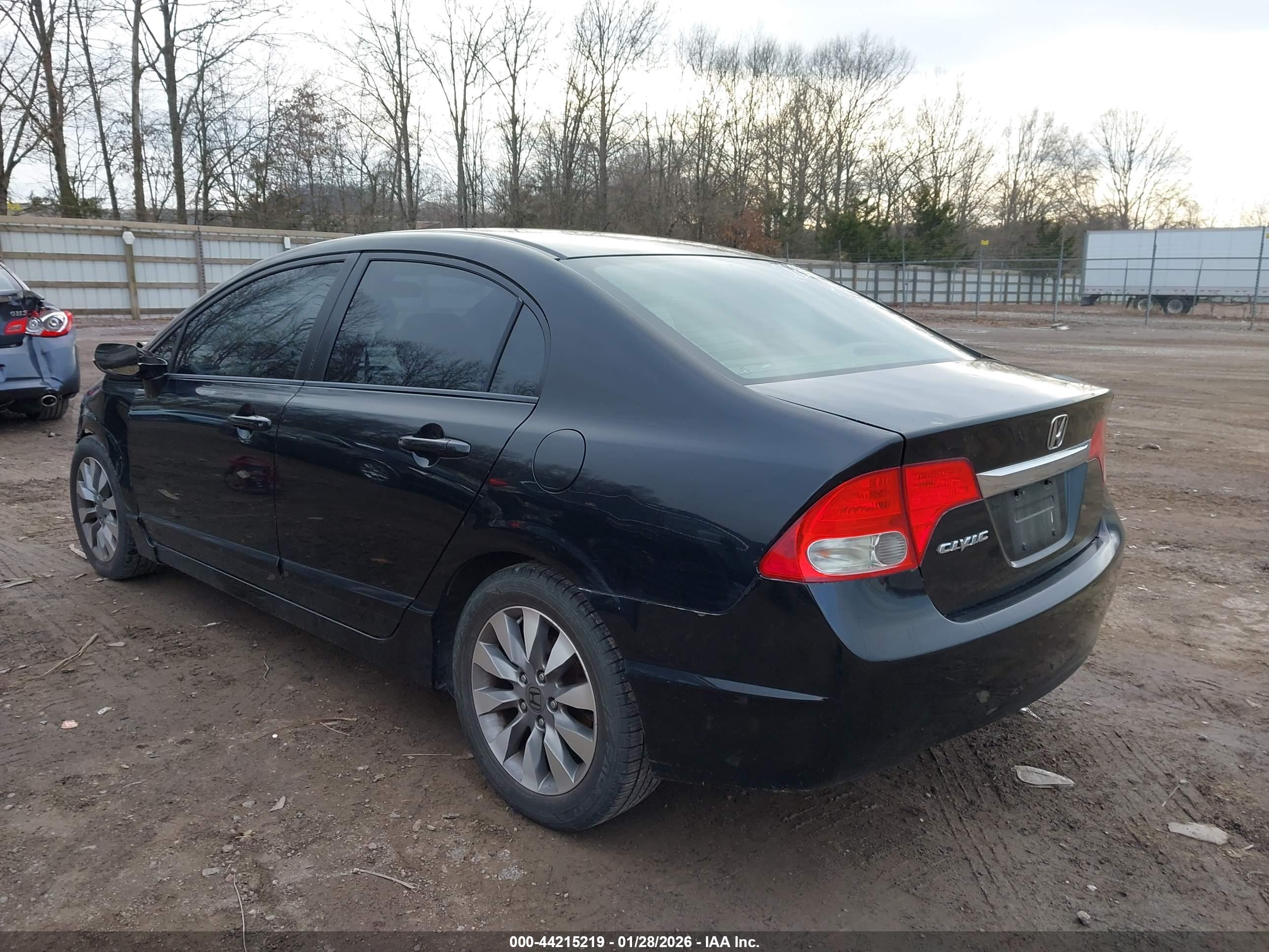 HONDA CIVIC image 3