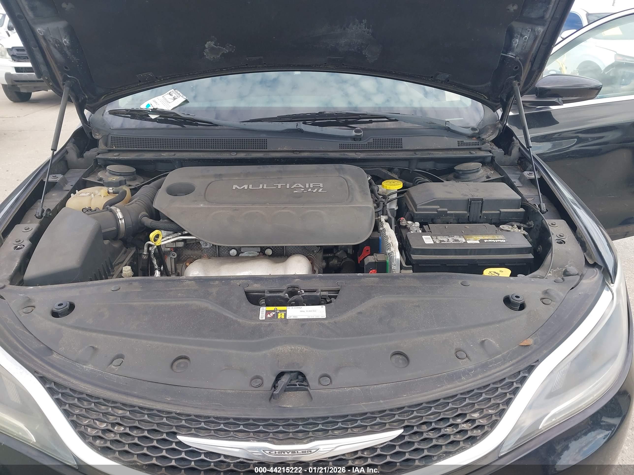 CHRYSLER 200 image 10