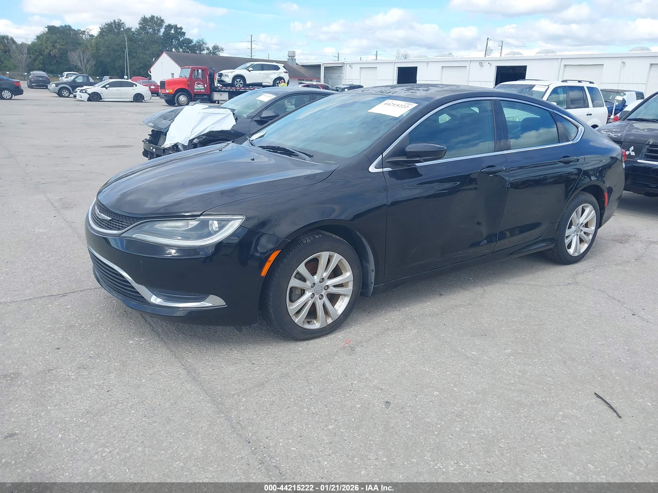 CHRYSLER 200 image 6