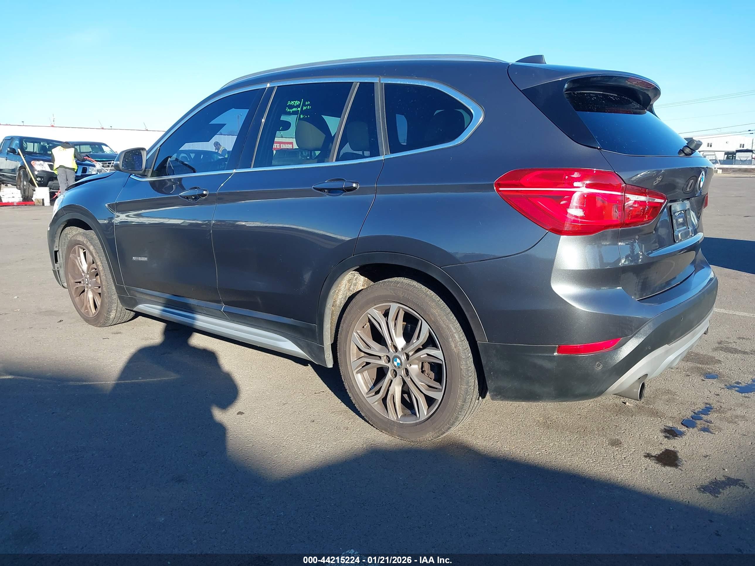 BMW X1 image 3