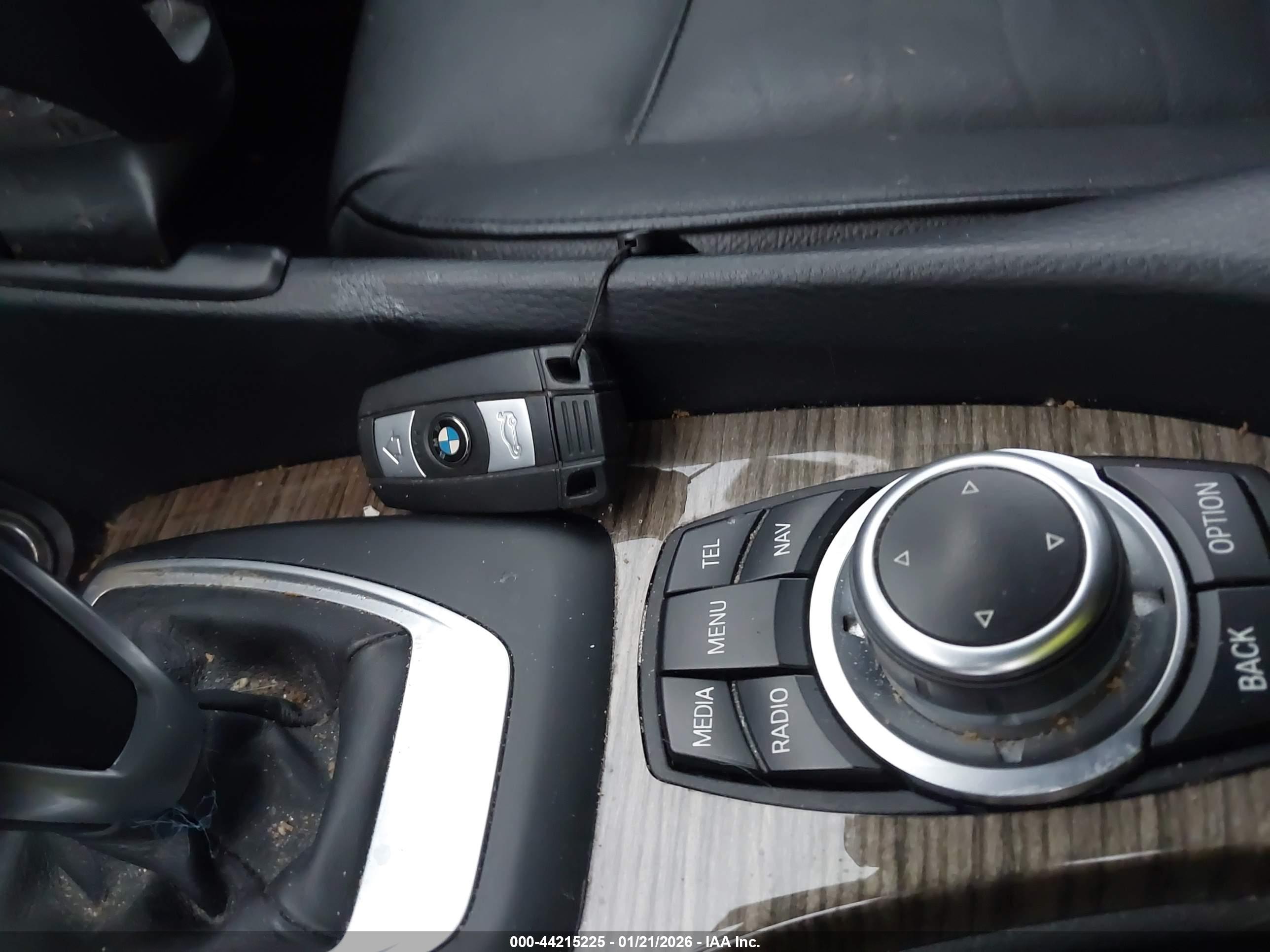 BMW X1 image 11