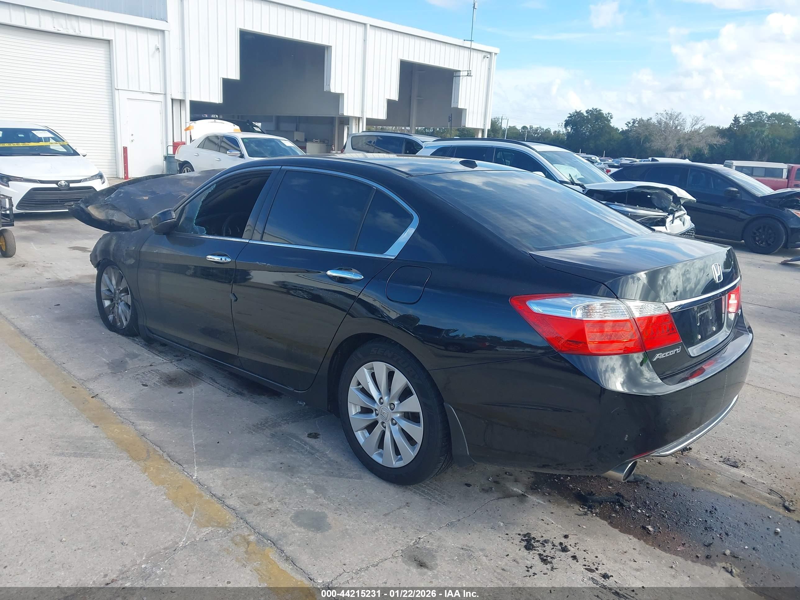 HONDA ACCORD image 3