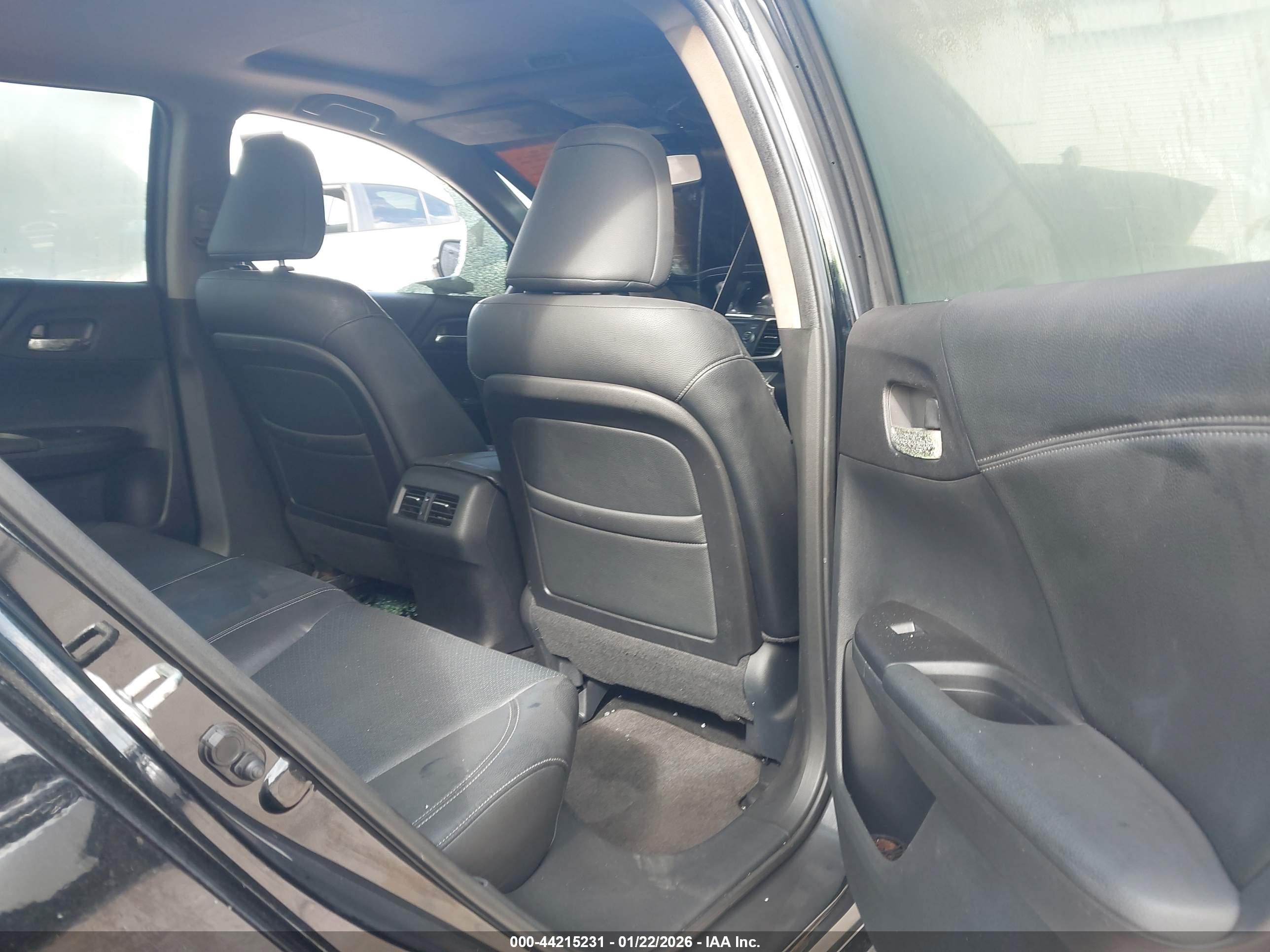 HONDA ACCORD image 8