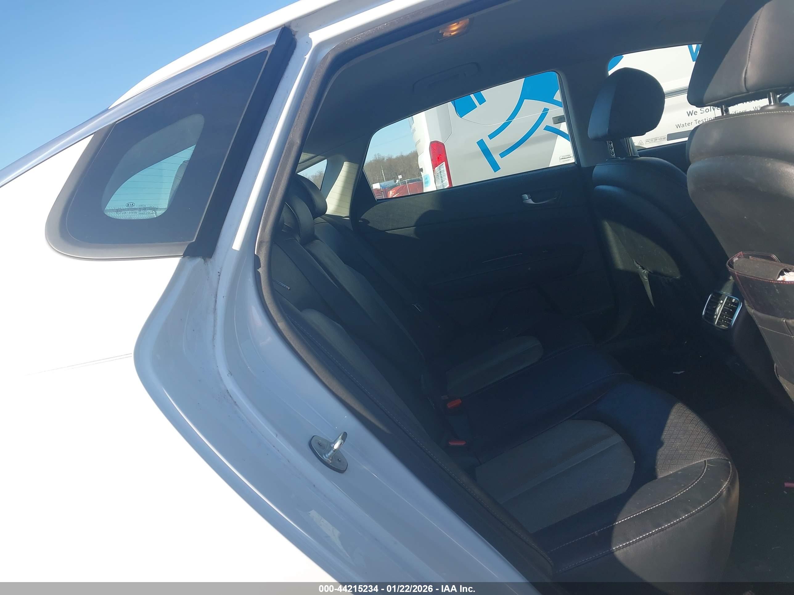 KIA OPTIMA image 8