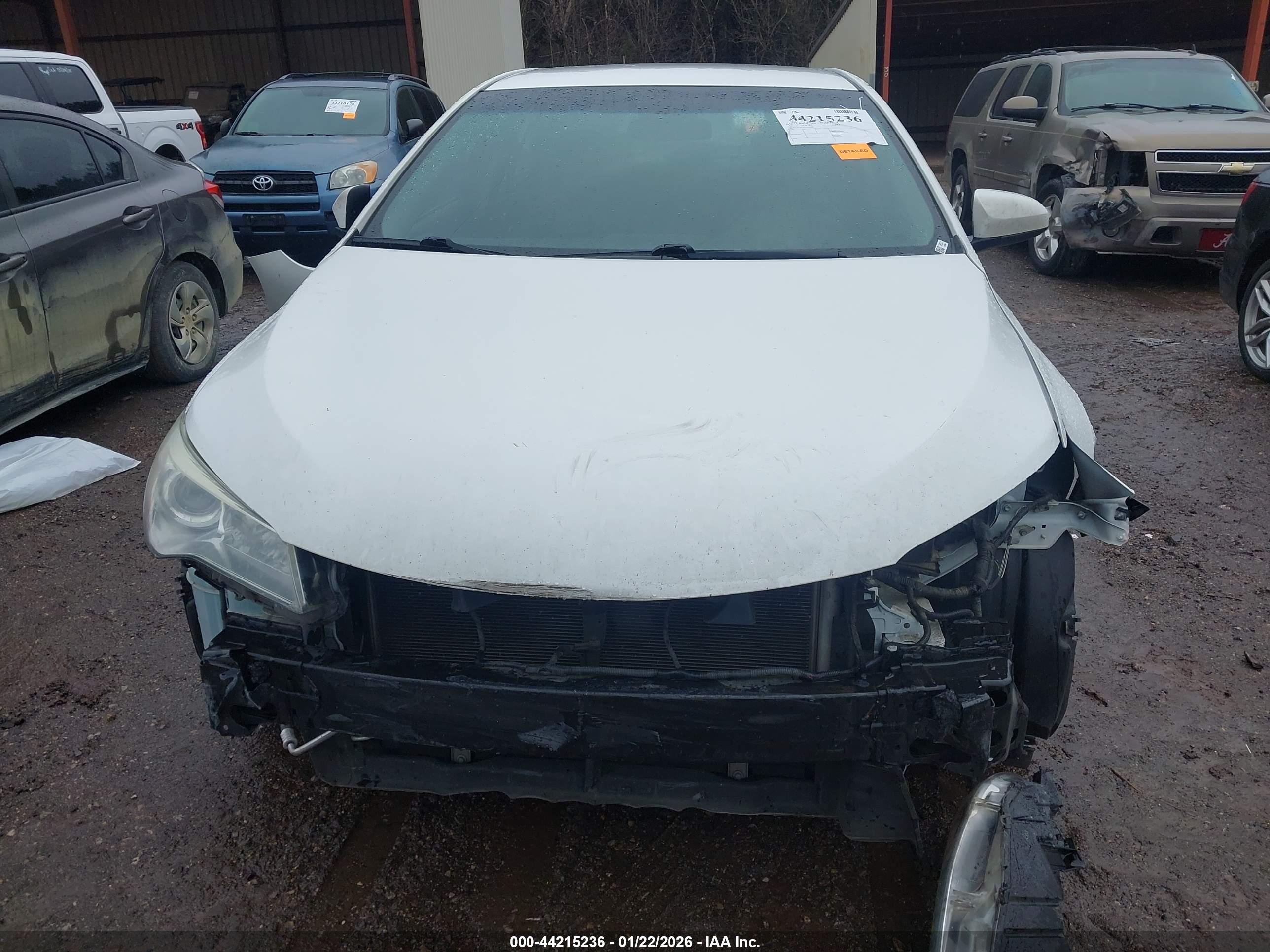 TOYOTA CAMRY image 6