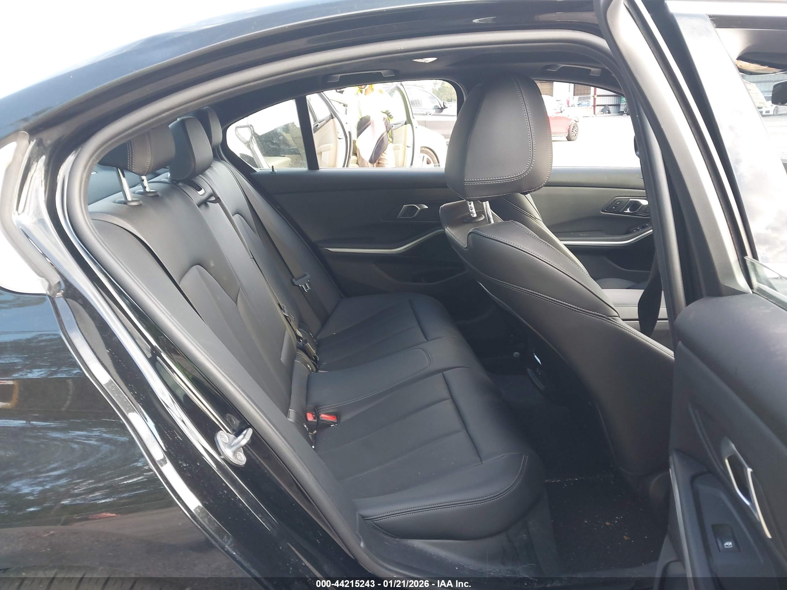 BMW 330I image 8
