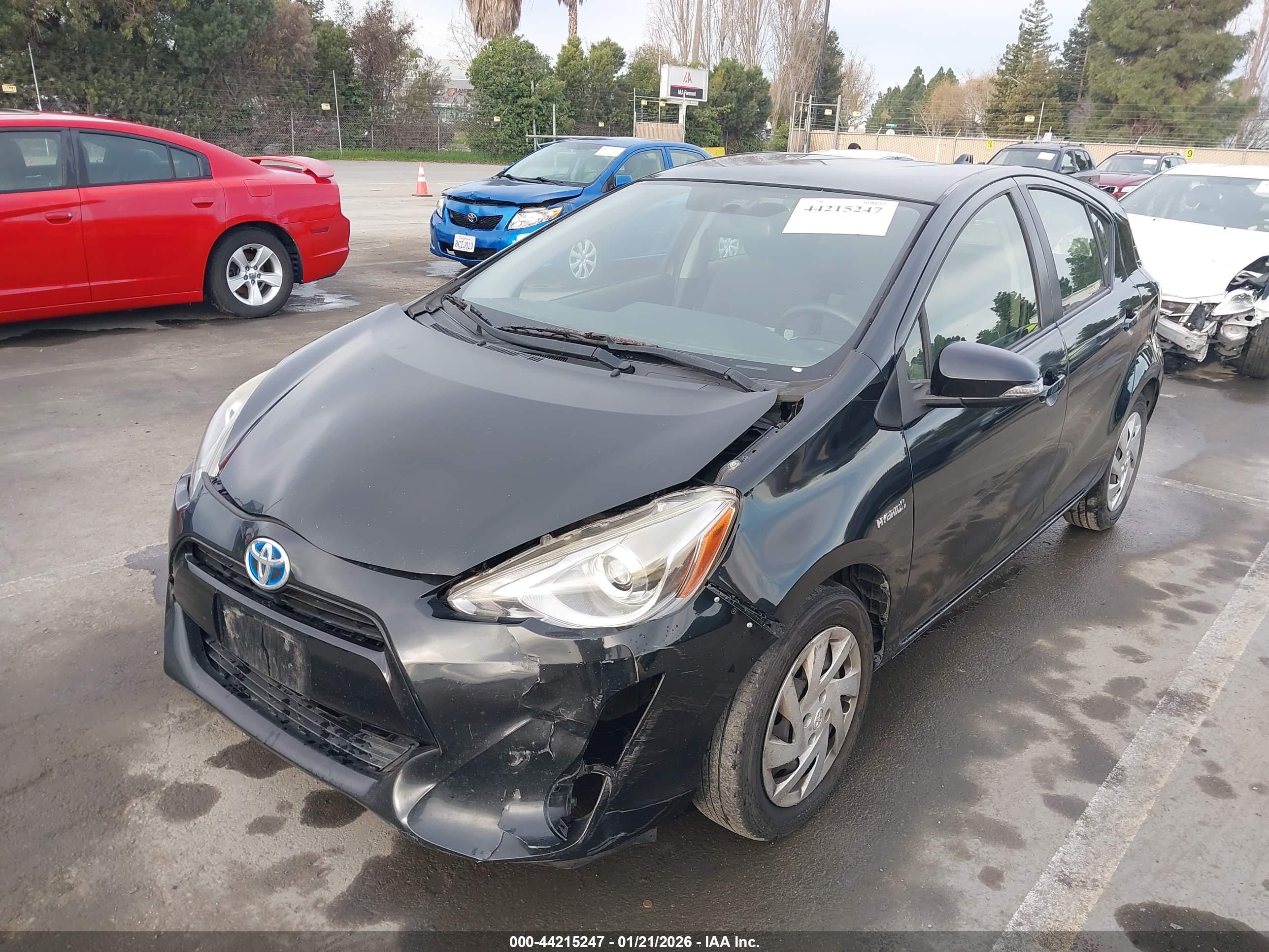 TOYOTA PRIUS image 2