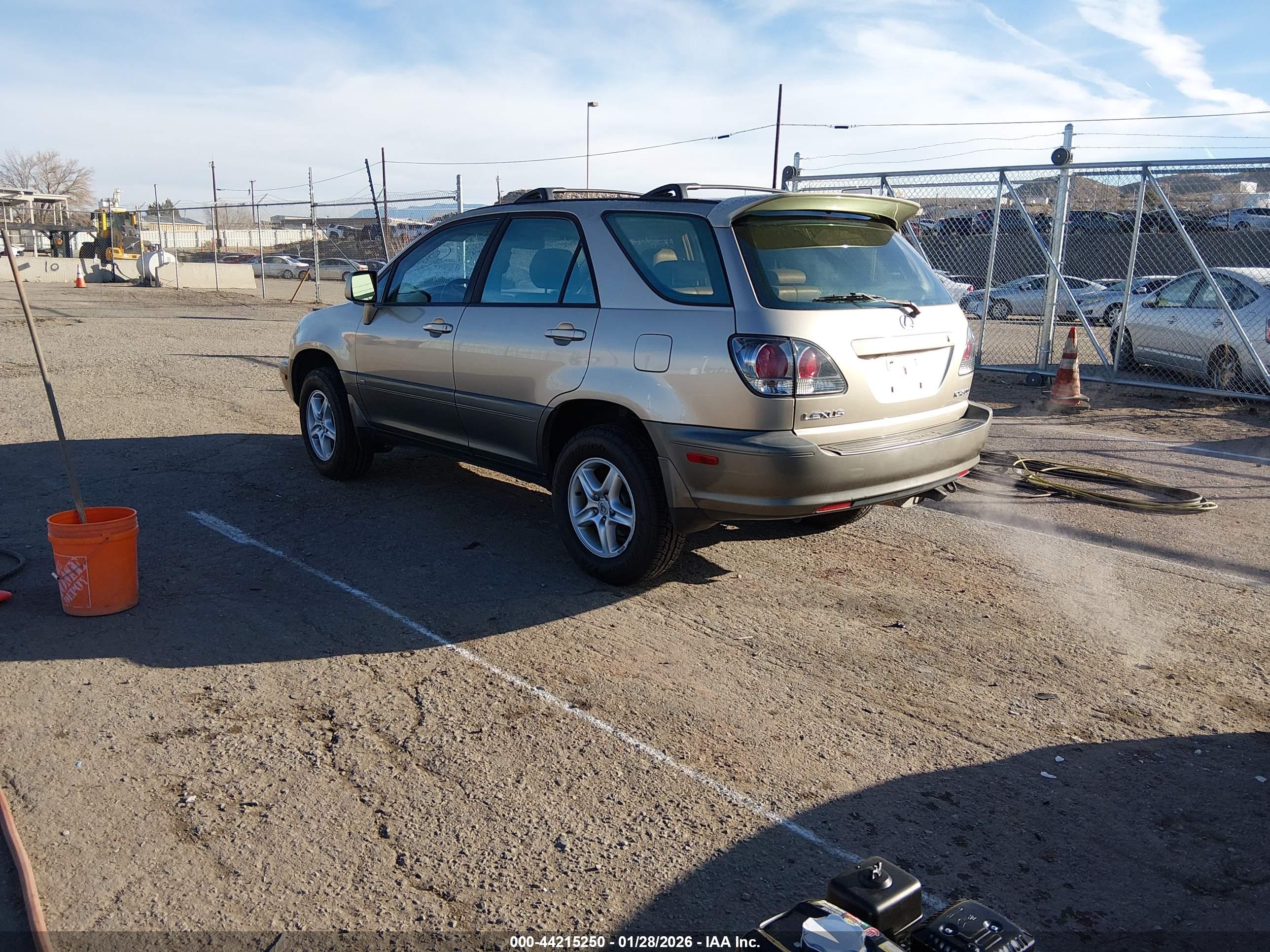 LEXUS RX image 3
