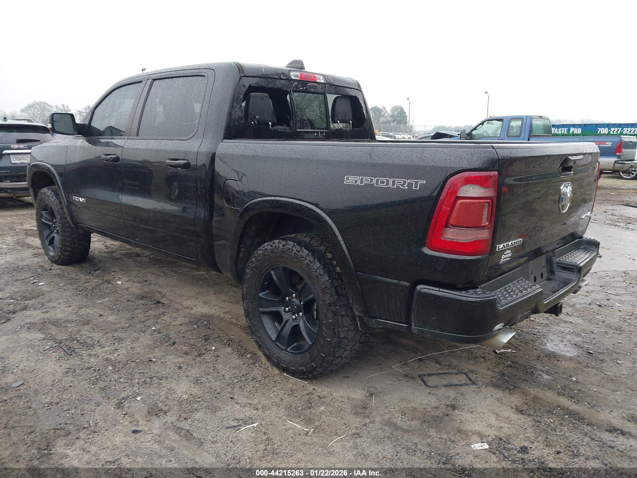 RAM 1500 image 3