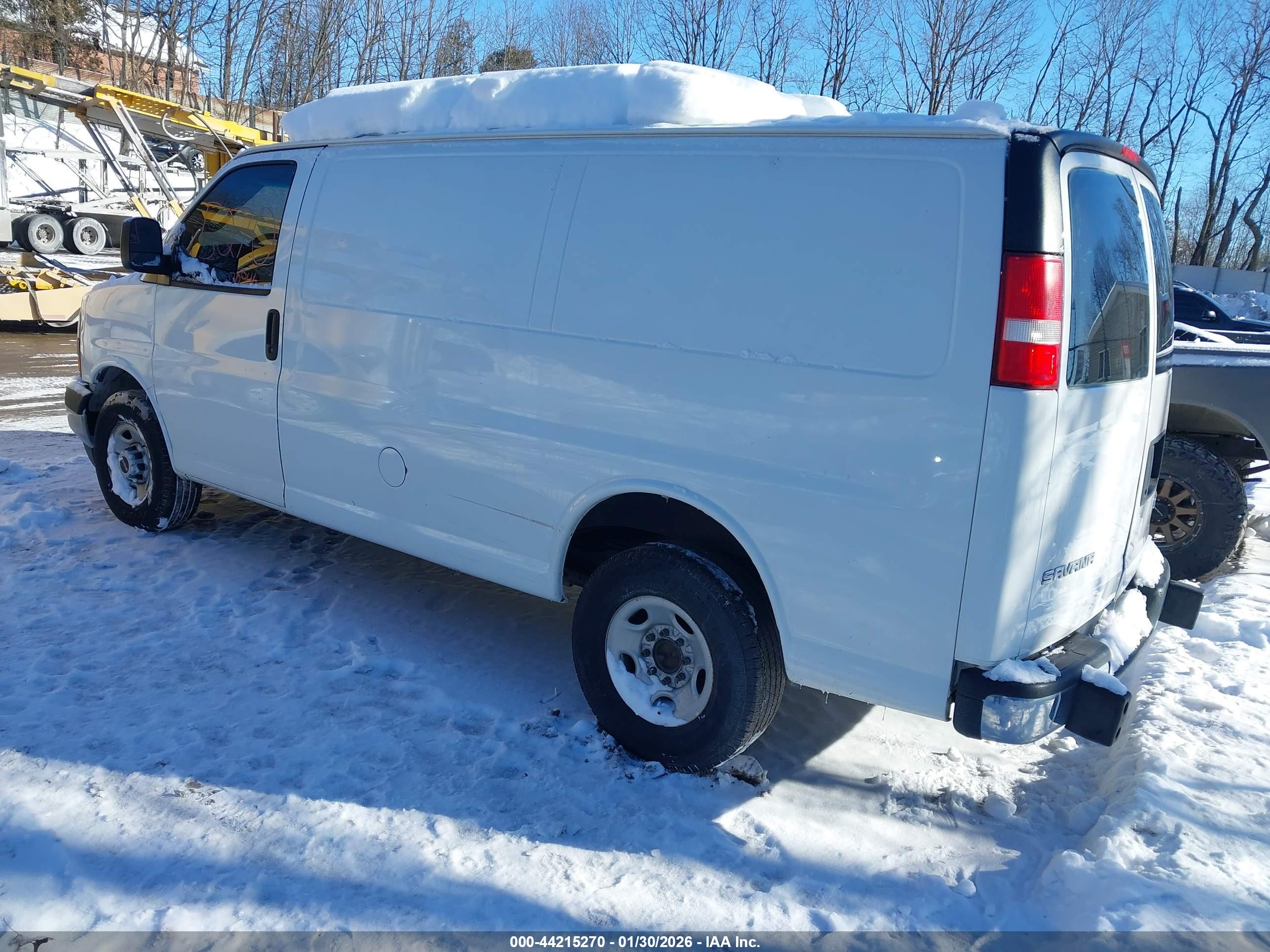 GMC SAVANA image 3