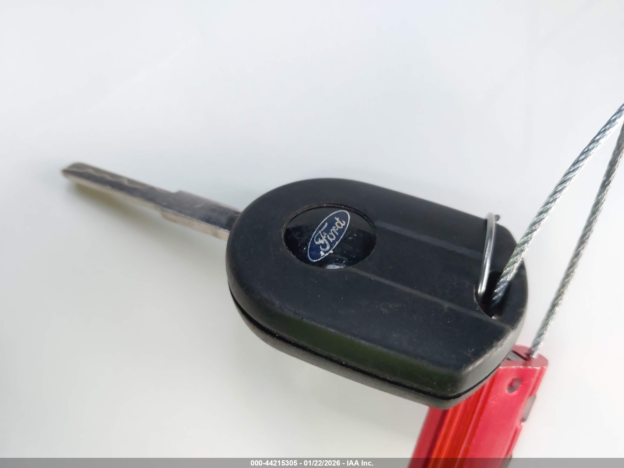 FORD ESCAPE image 11