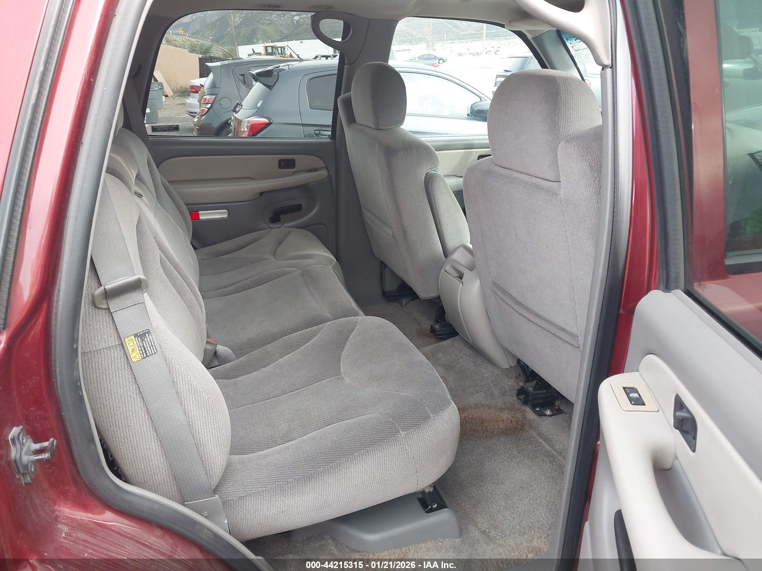 GMC YUKON image 8