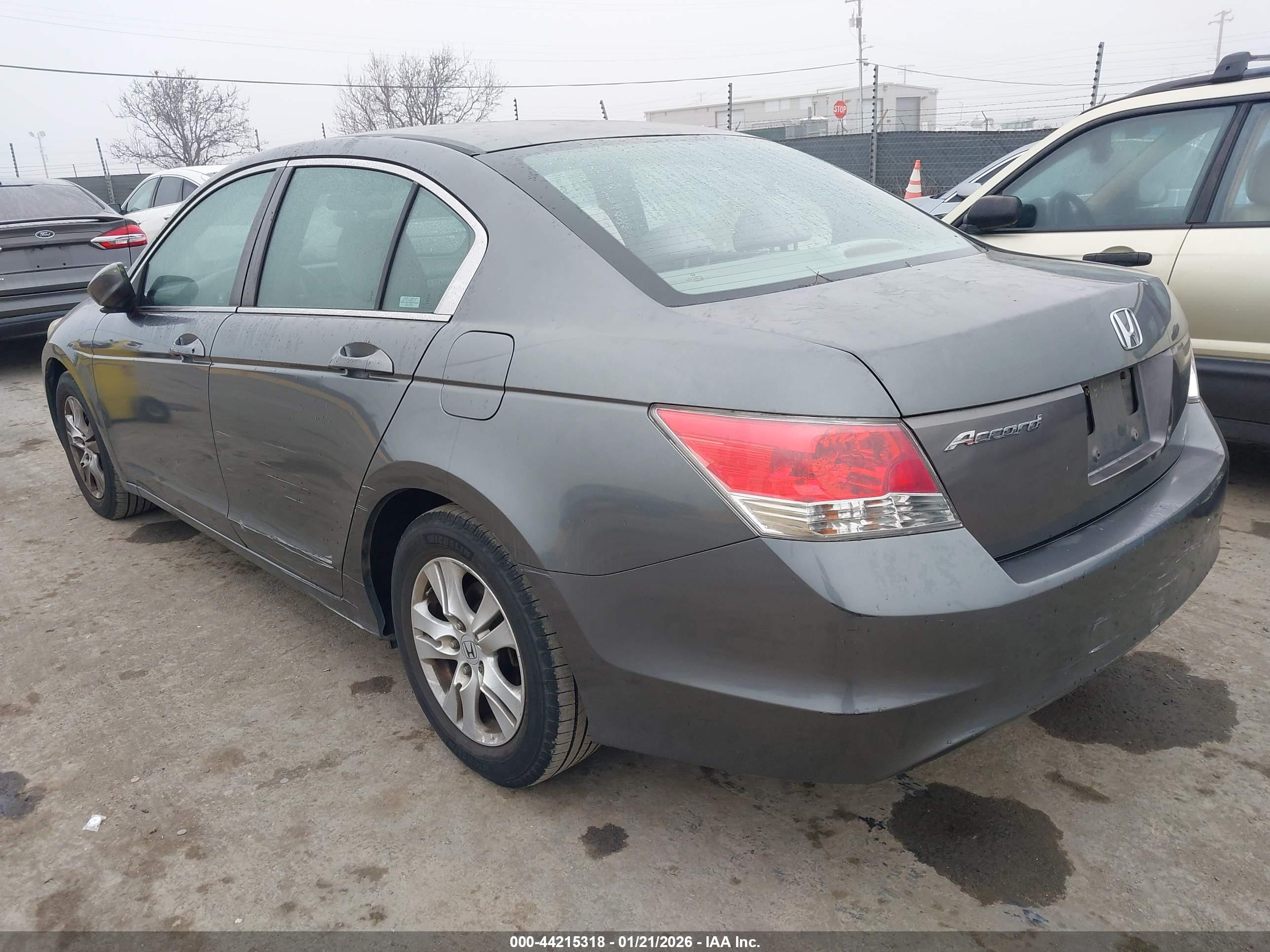 HONDA ACCORD image 3