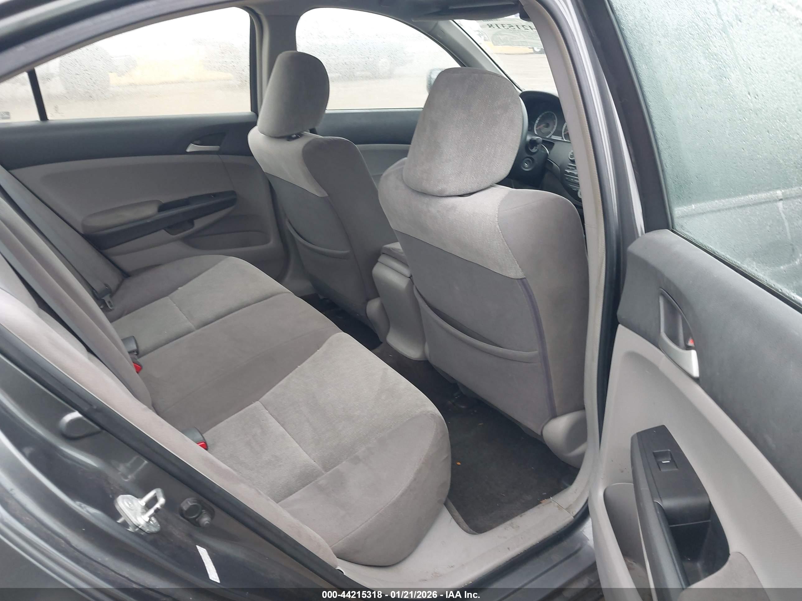 HONDA ACCORD image 8
