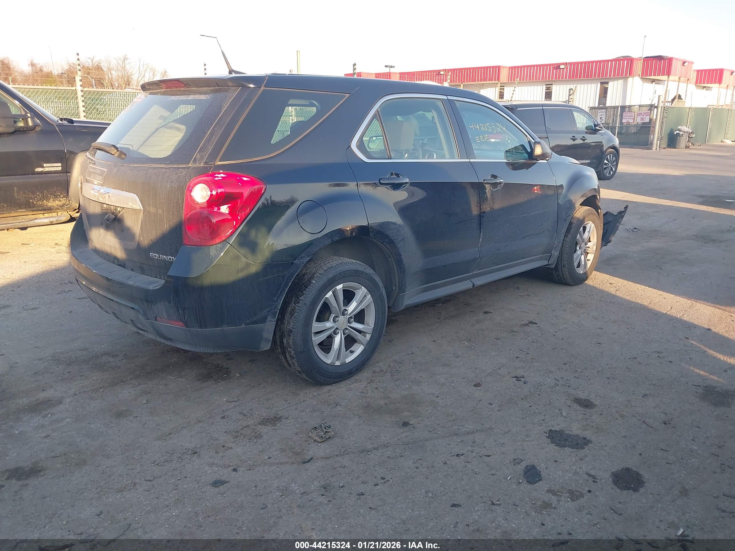 CHEVROLET EQUINOX image 4