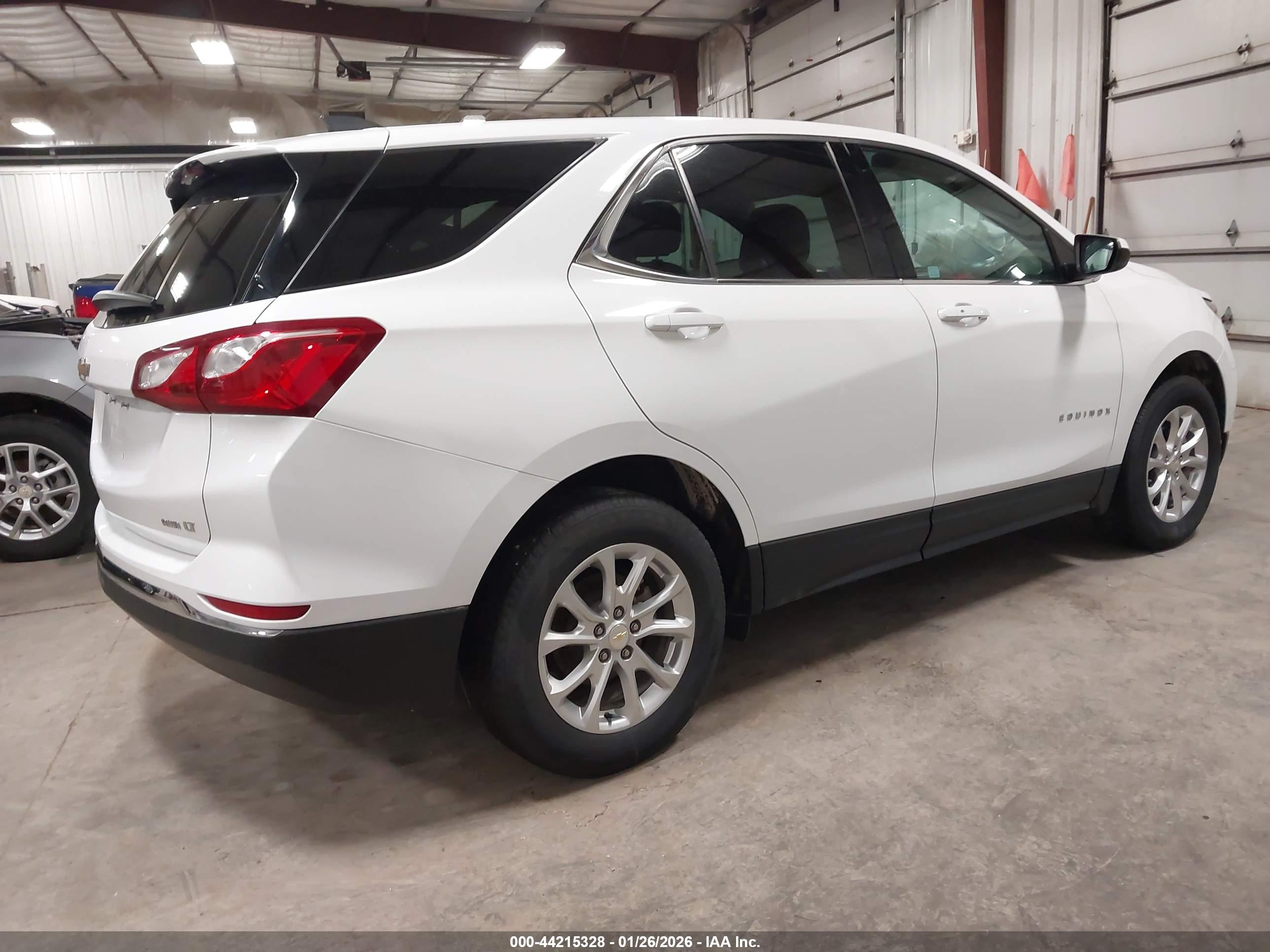 CHEVROLET EQUINOX image 4