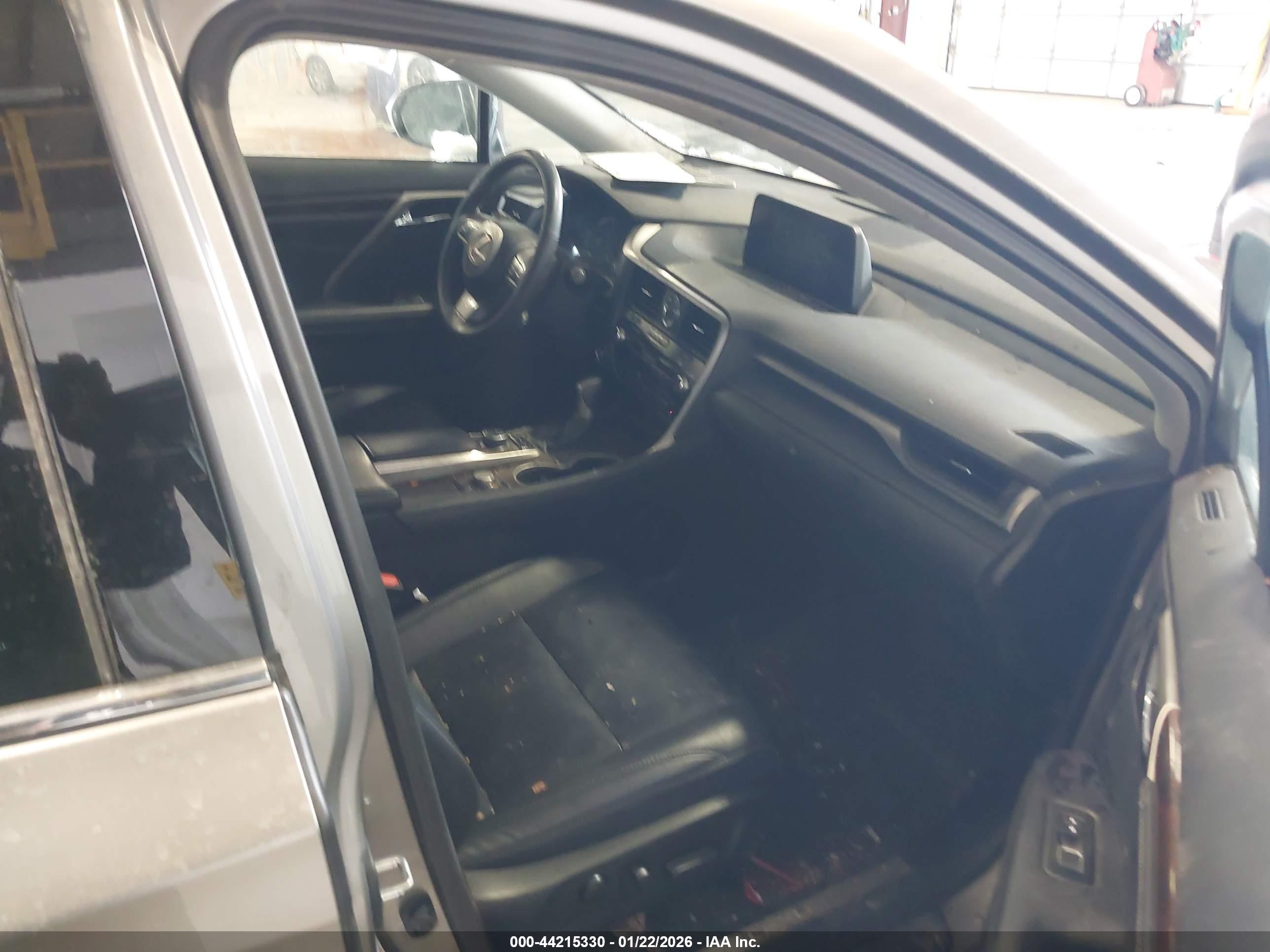 LEXUS RX image 5