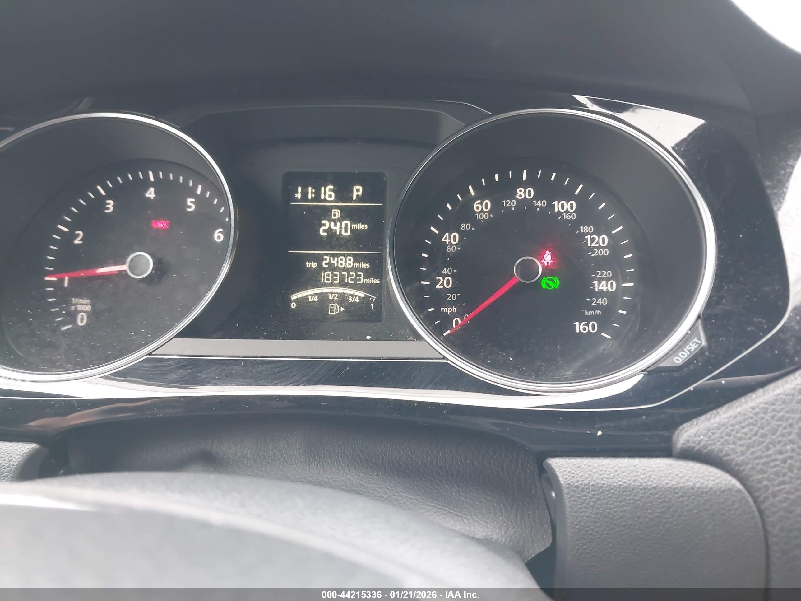 VOLKSWAGEN JETTA image 7