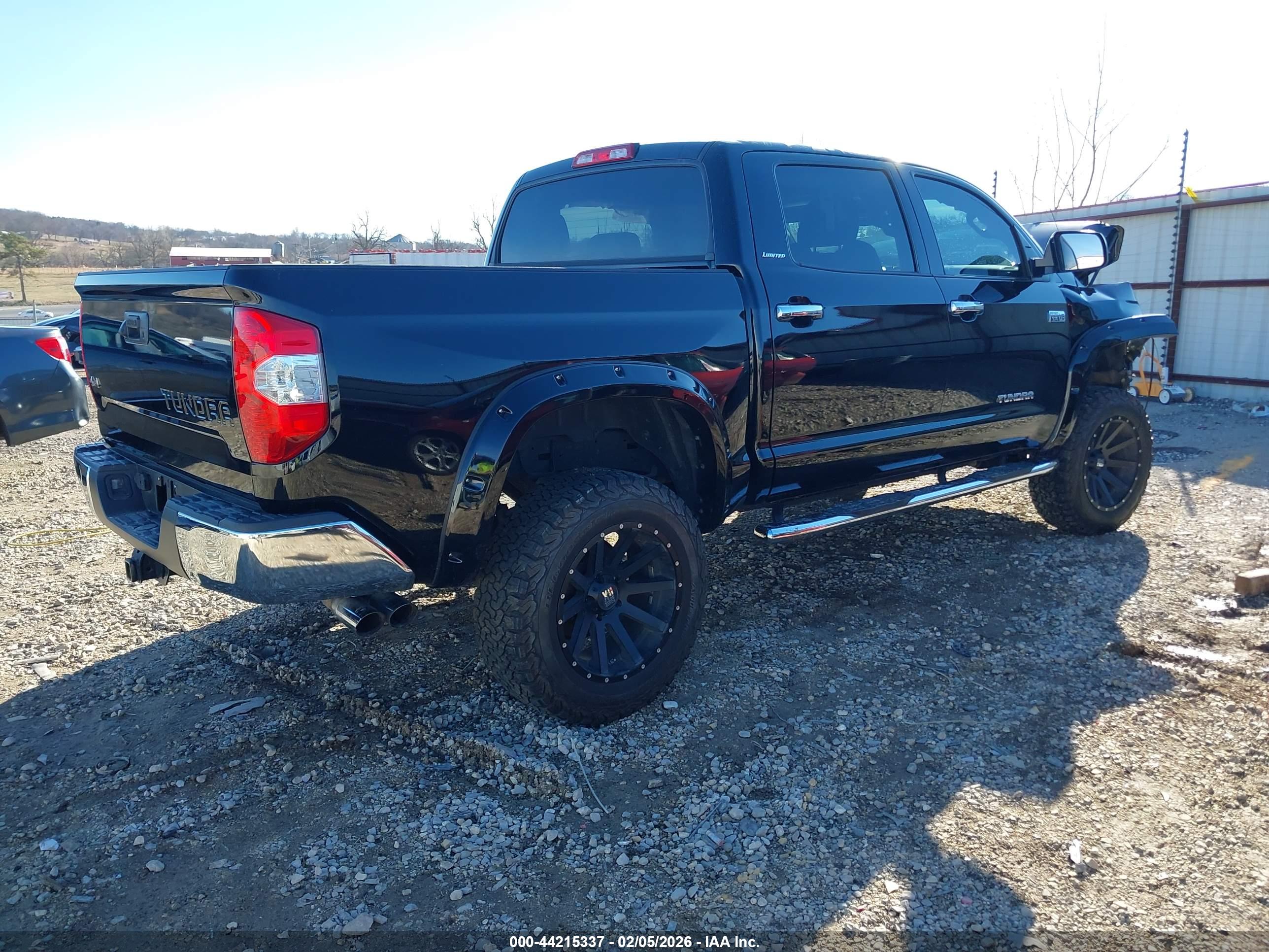 TOYOTA TUNDRA image 4