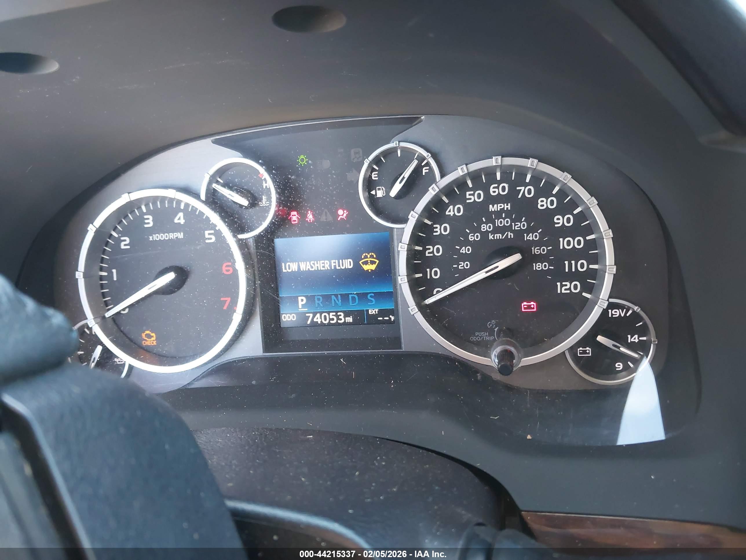 TOYOTA TUNDRA image 7