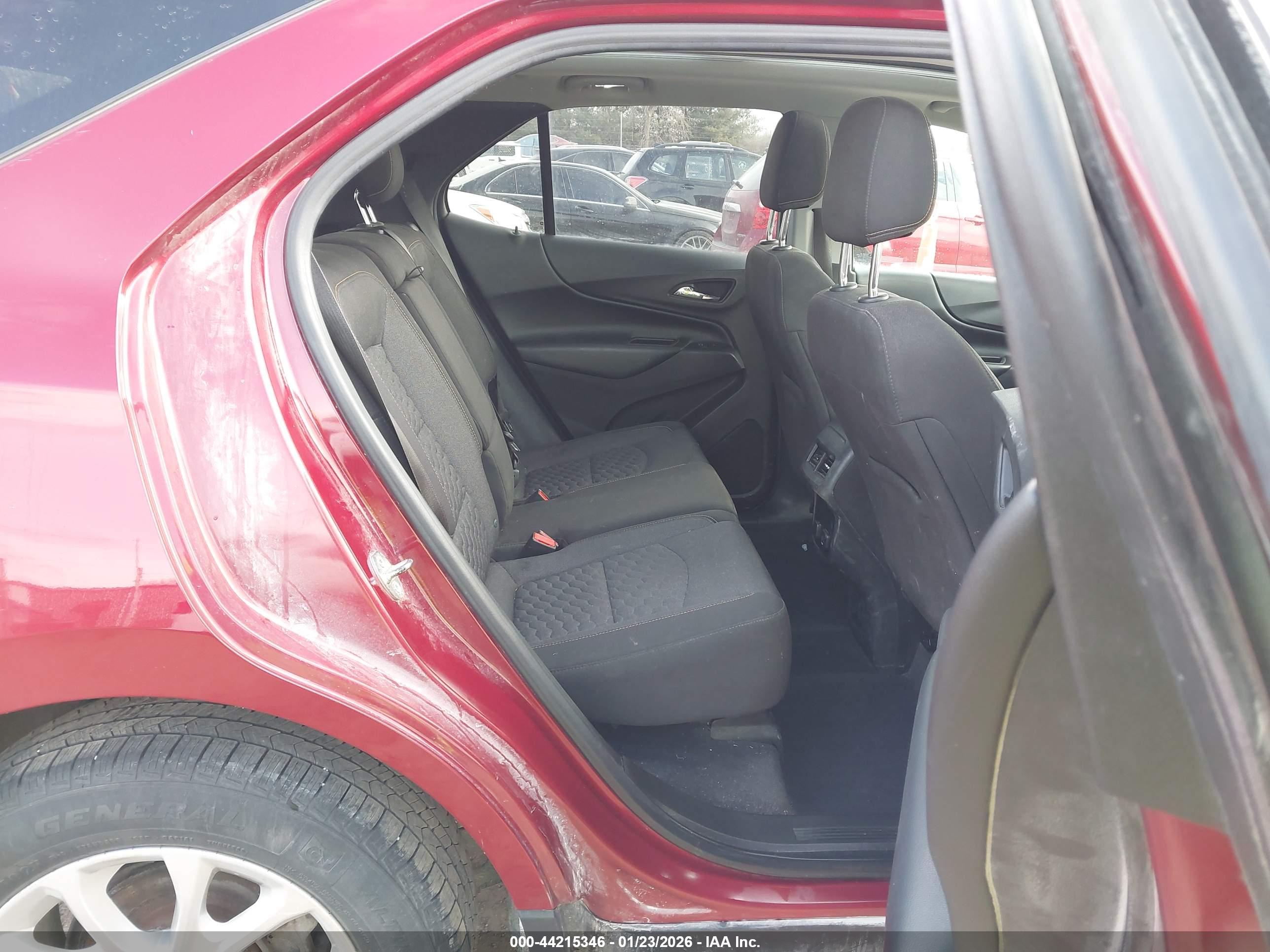 CHEVROLET EQUINOX image 8