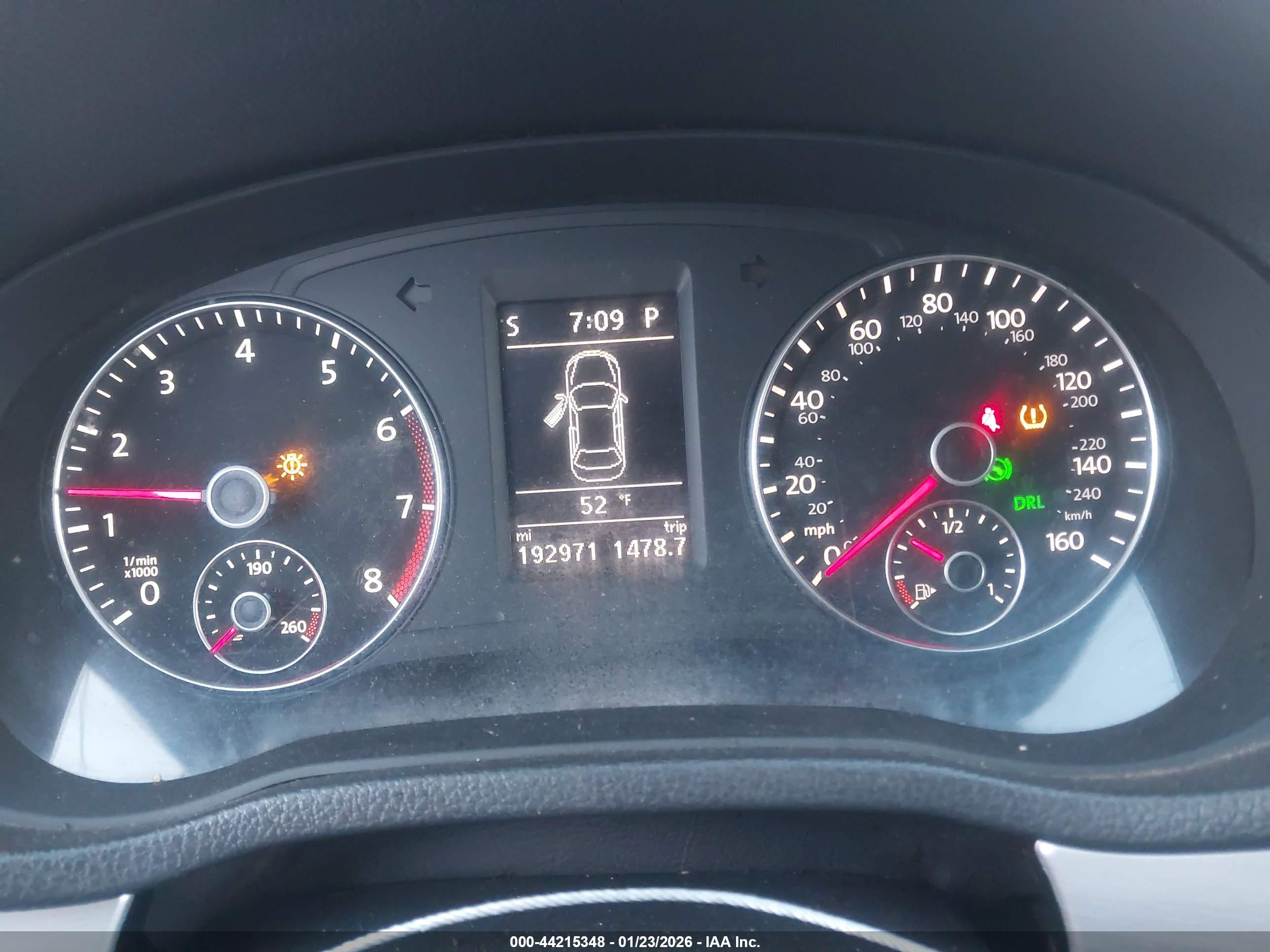 VOLKSWAGEN PASSAT image 7