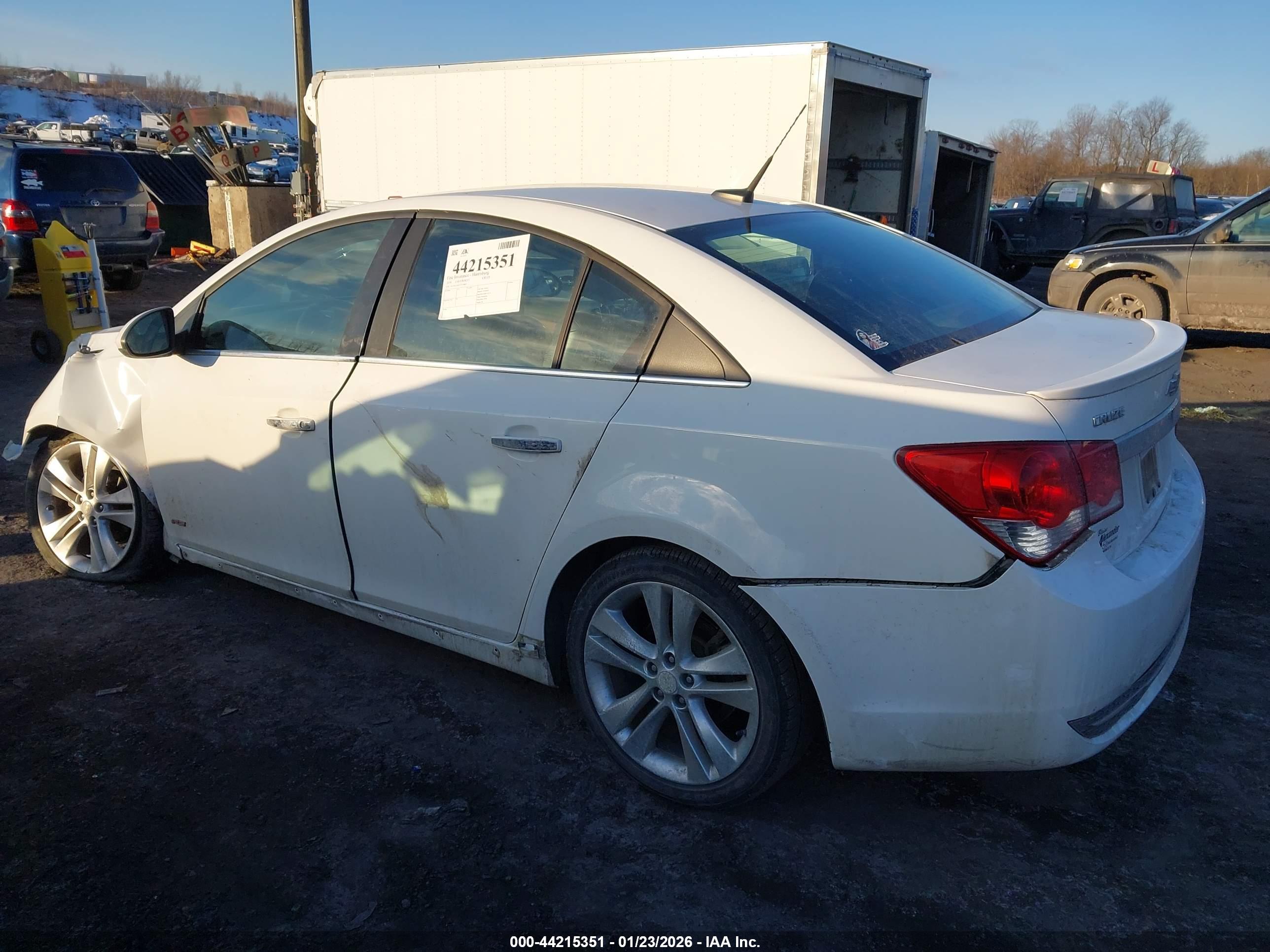 CHEVROLET CRUZE image 3