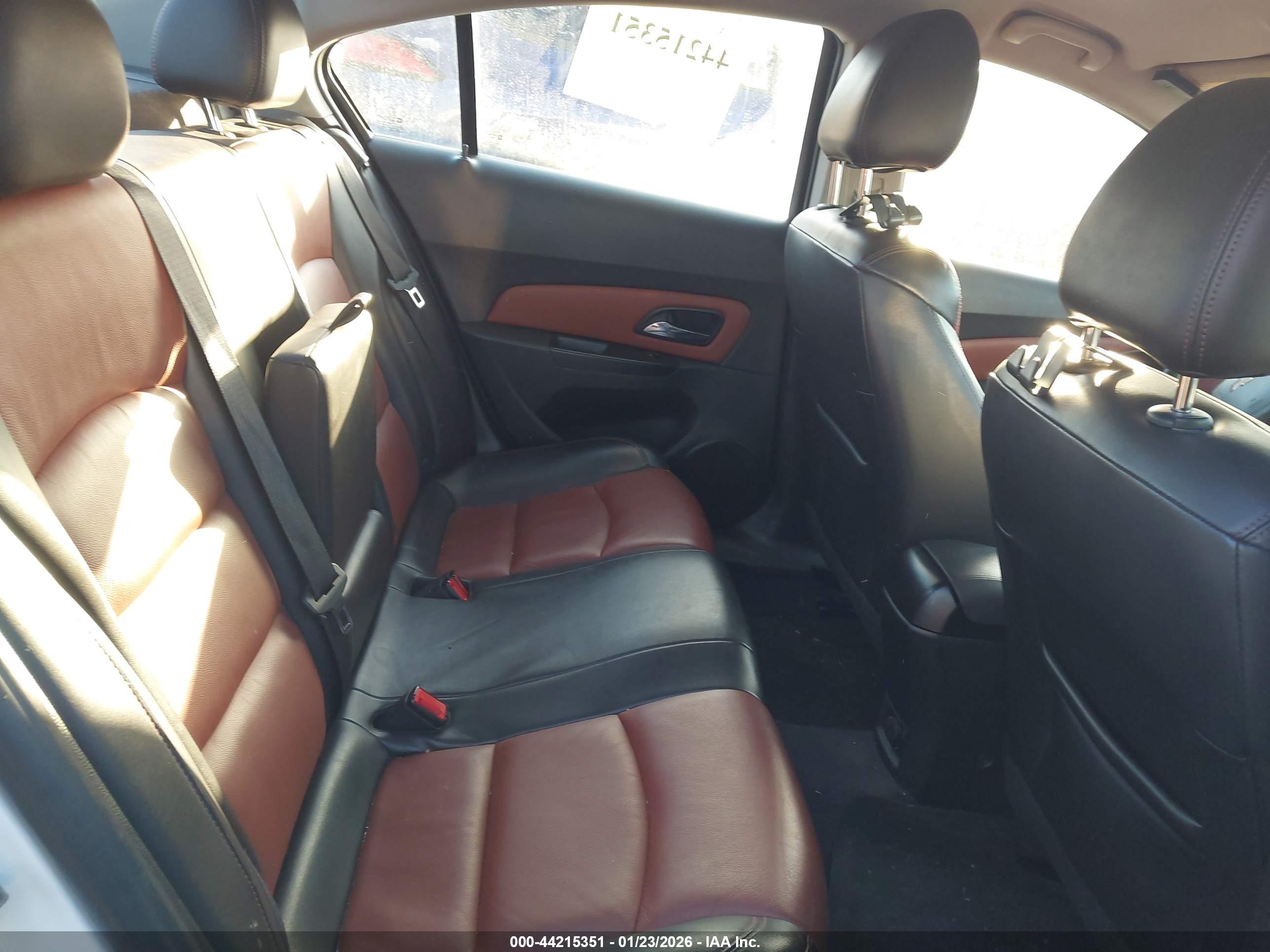 CHEVROLET CRUZE image 8