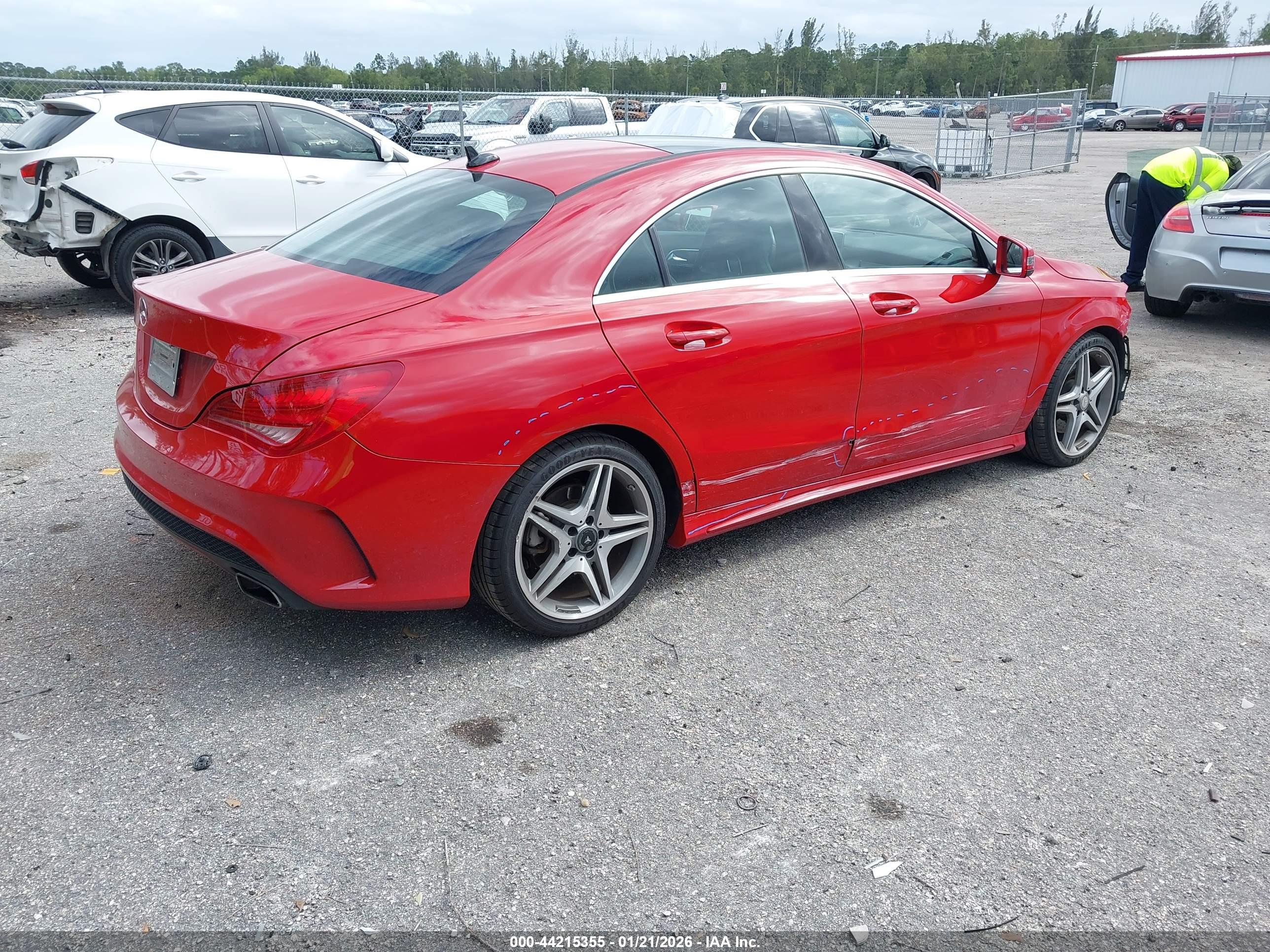 MERCEDES-BENZ CLA image 4
