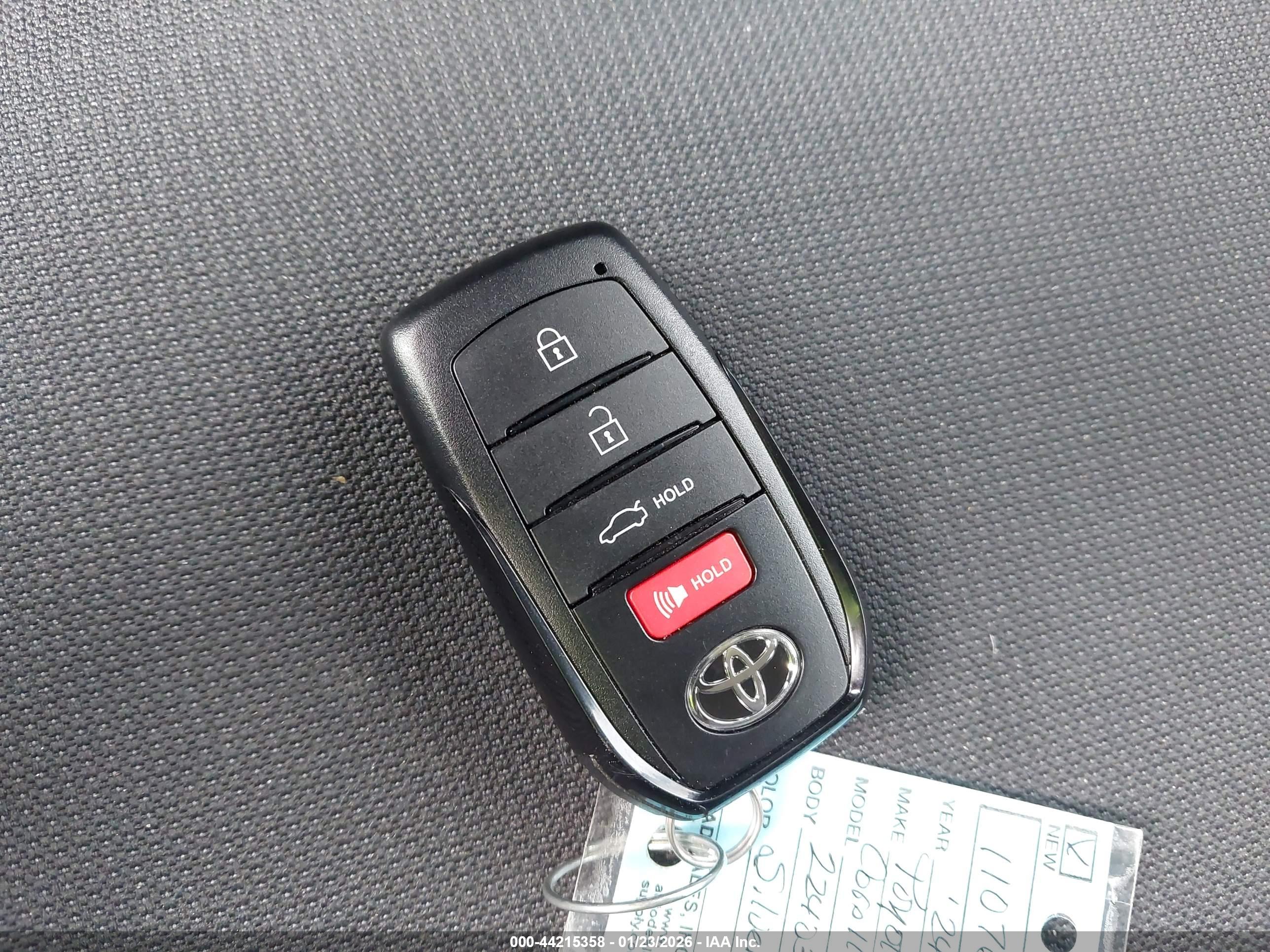 TOYOTA COROLLA image 11