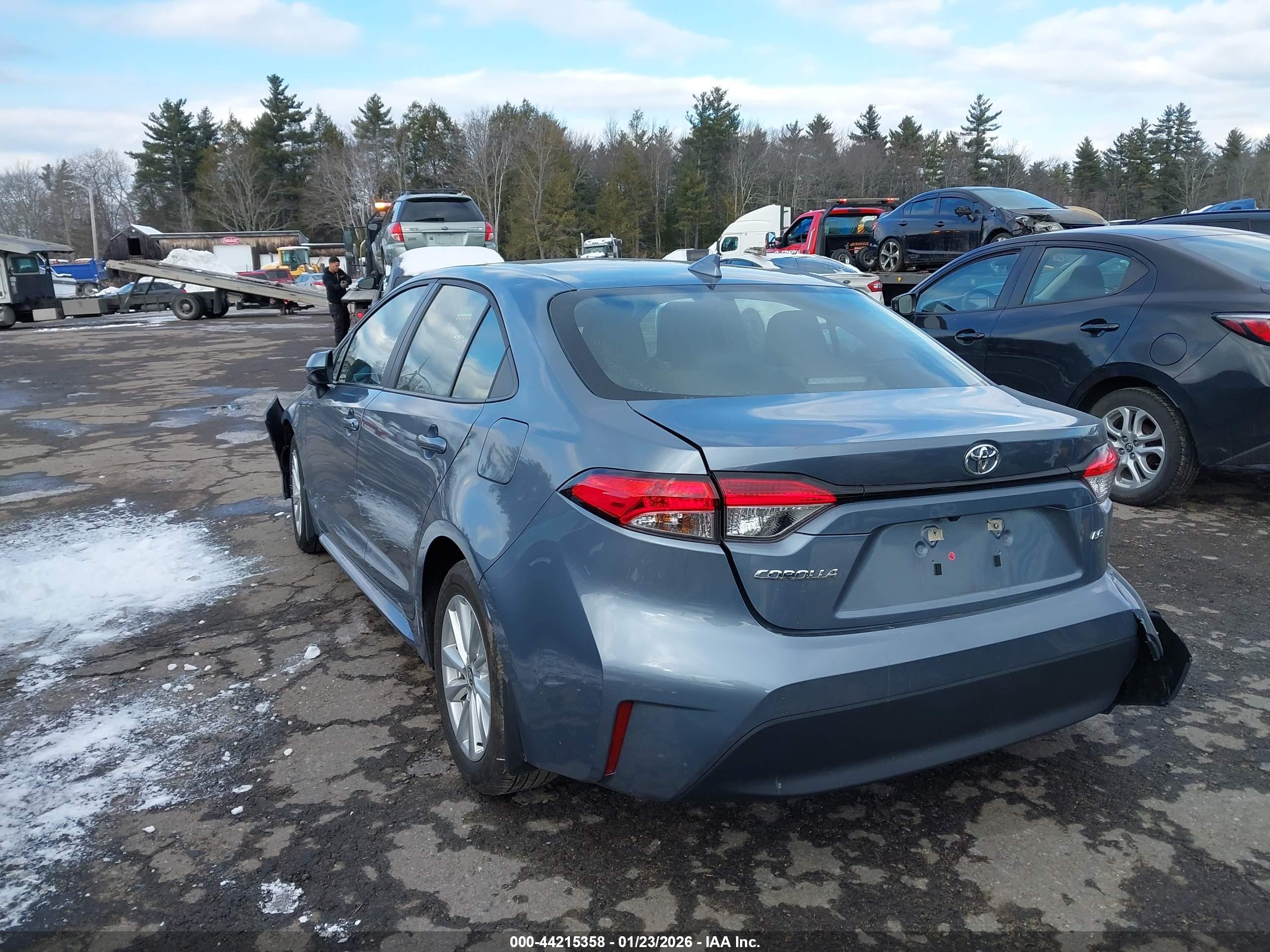 TOYOTA COROLLA image 3
