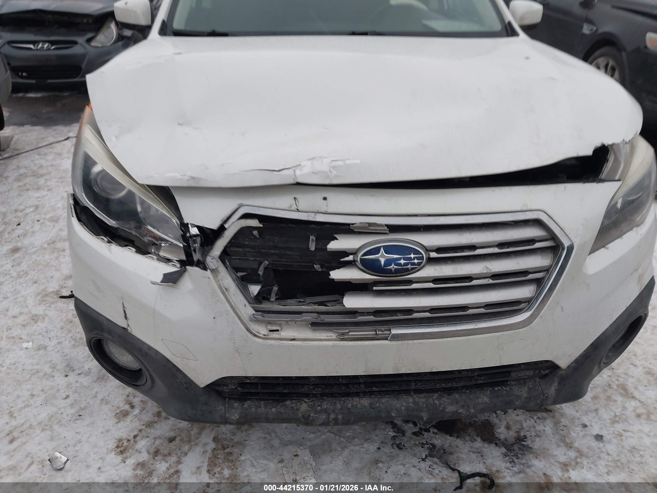 SUBARU OUTBACK image 6