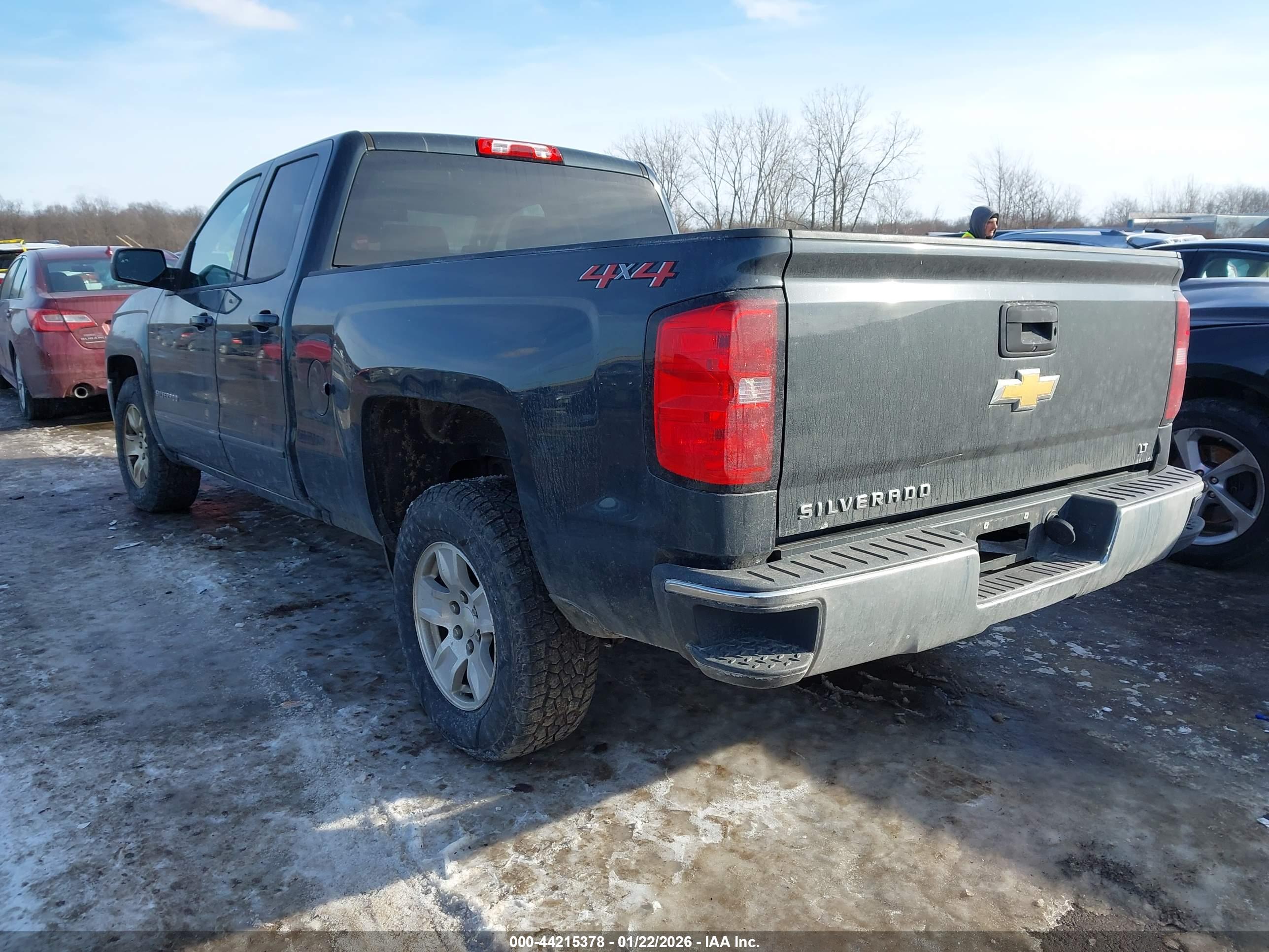 CHEVROLET SILVERADO image 3