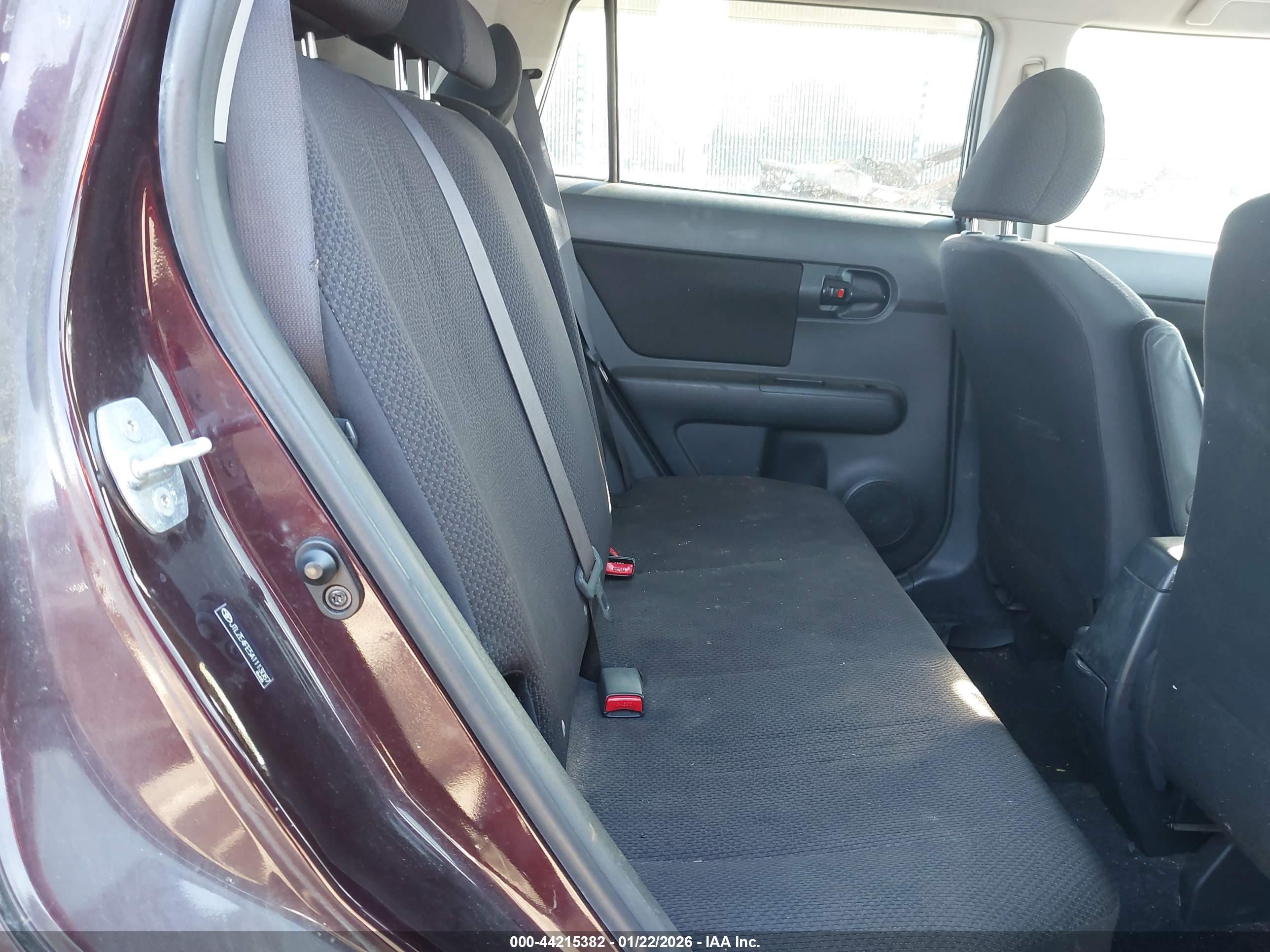 SCION XB image 8