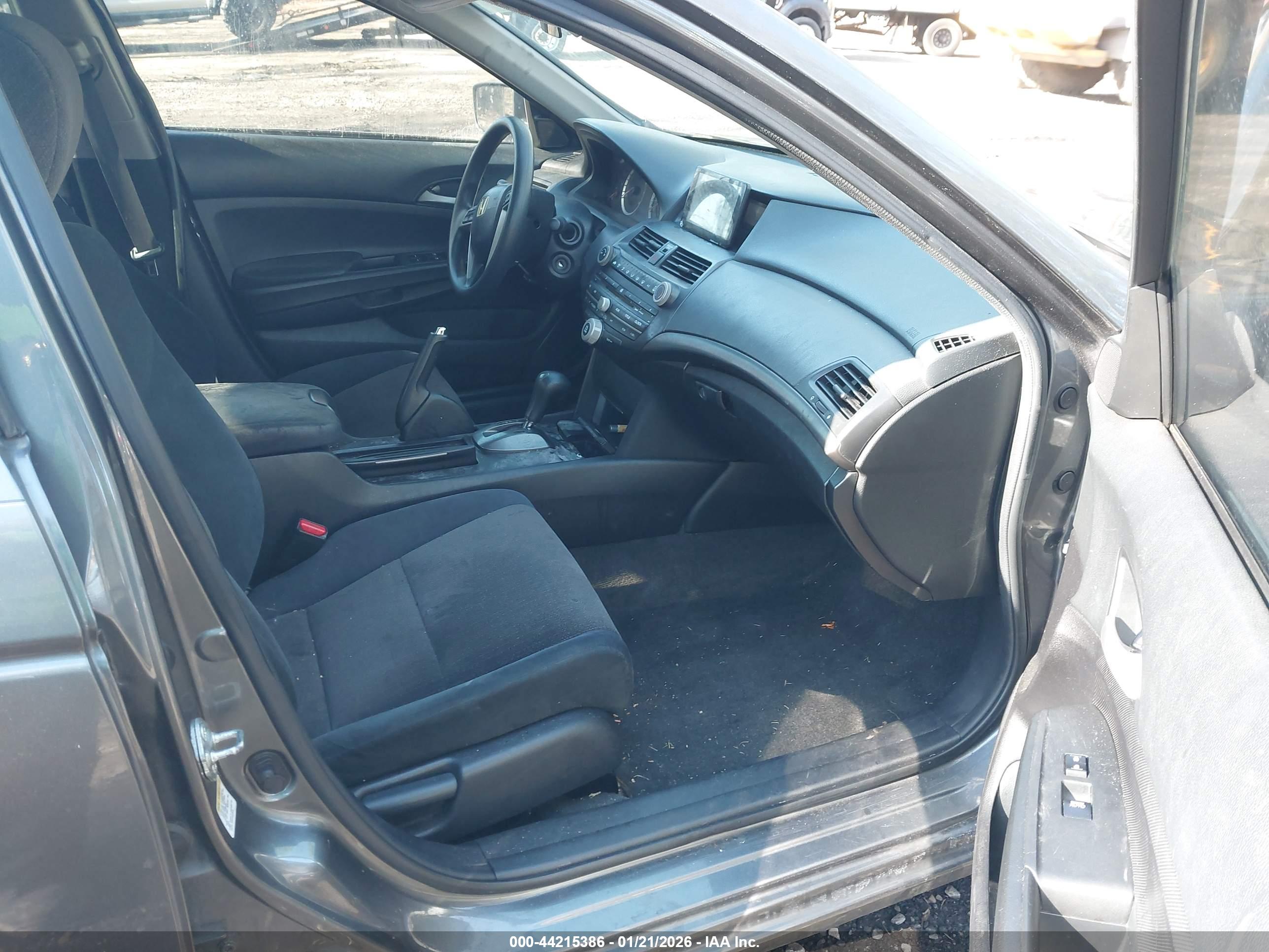 HONDA ACCORD image 5