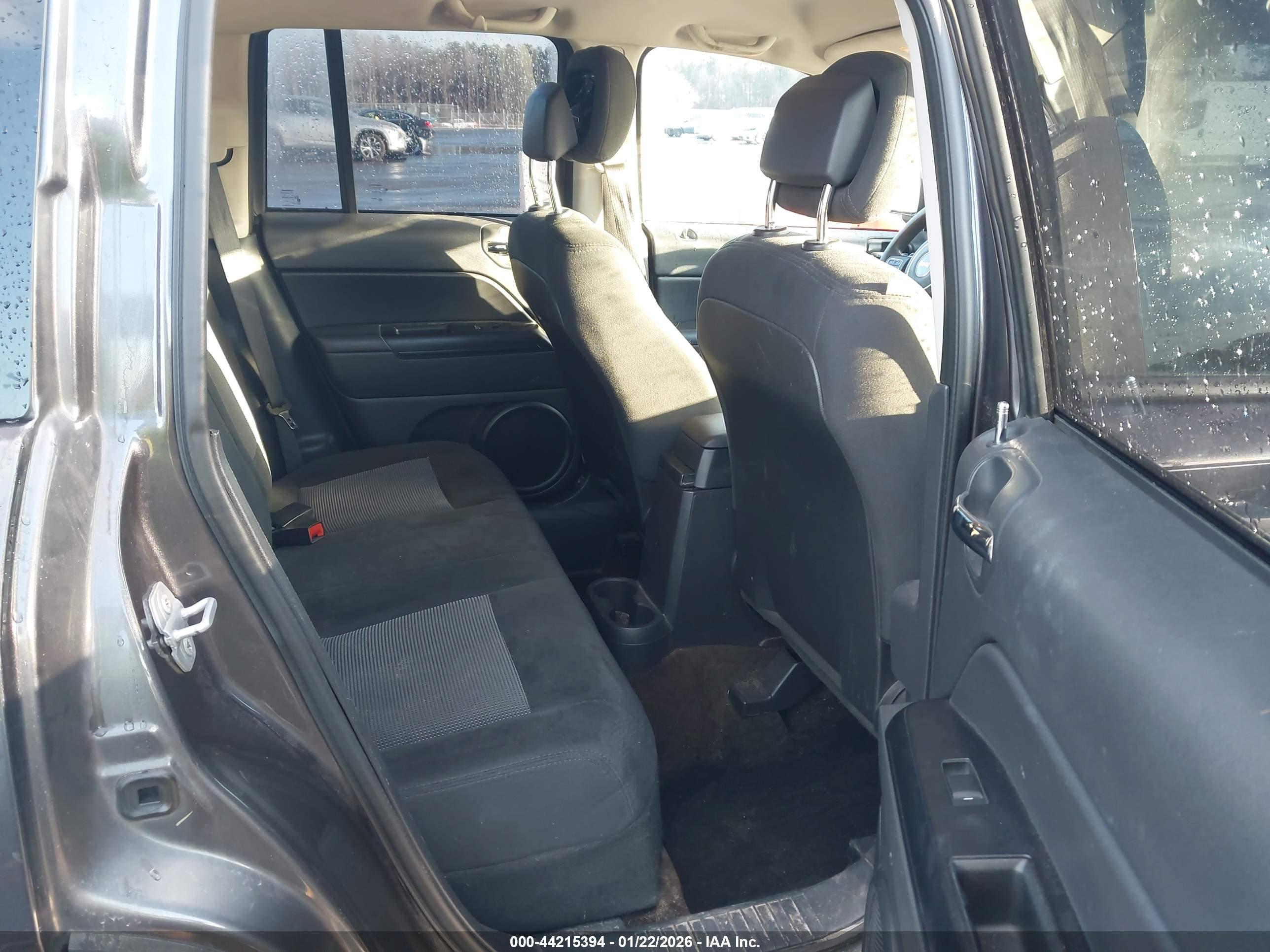 JEEP COMPASS image 8