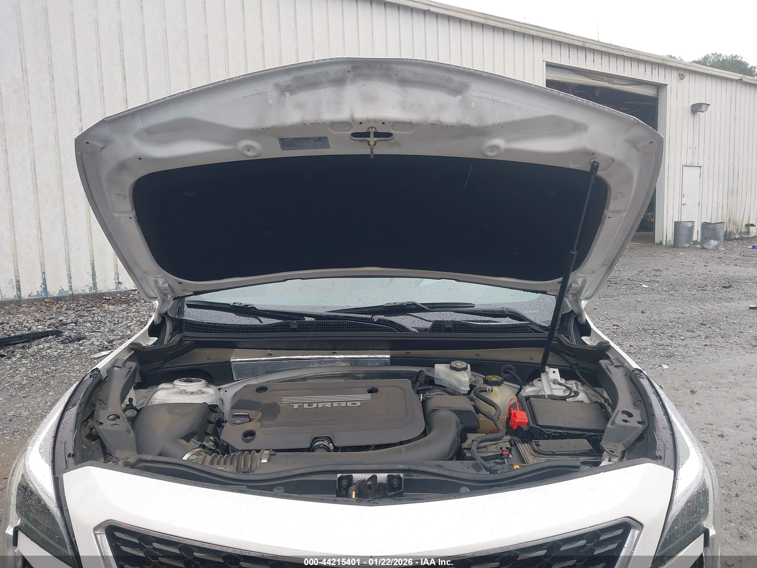 CADILLAC XT4 image 10
